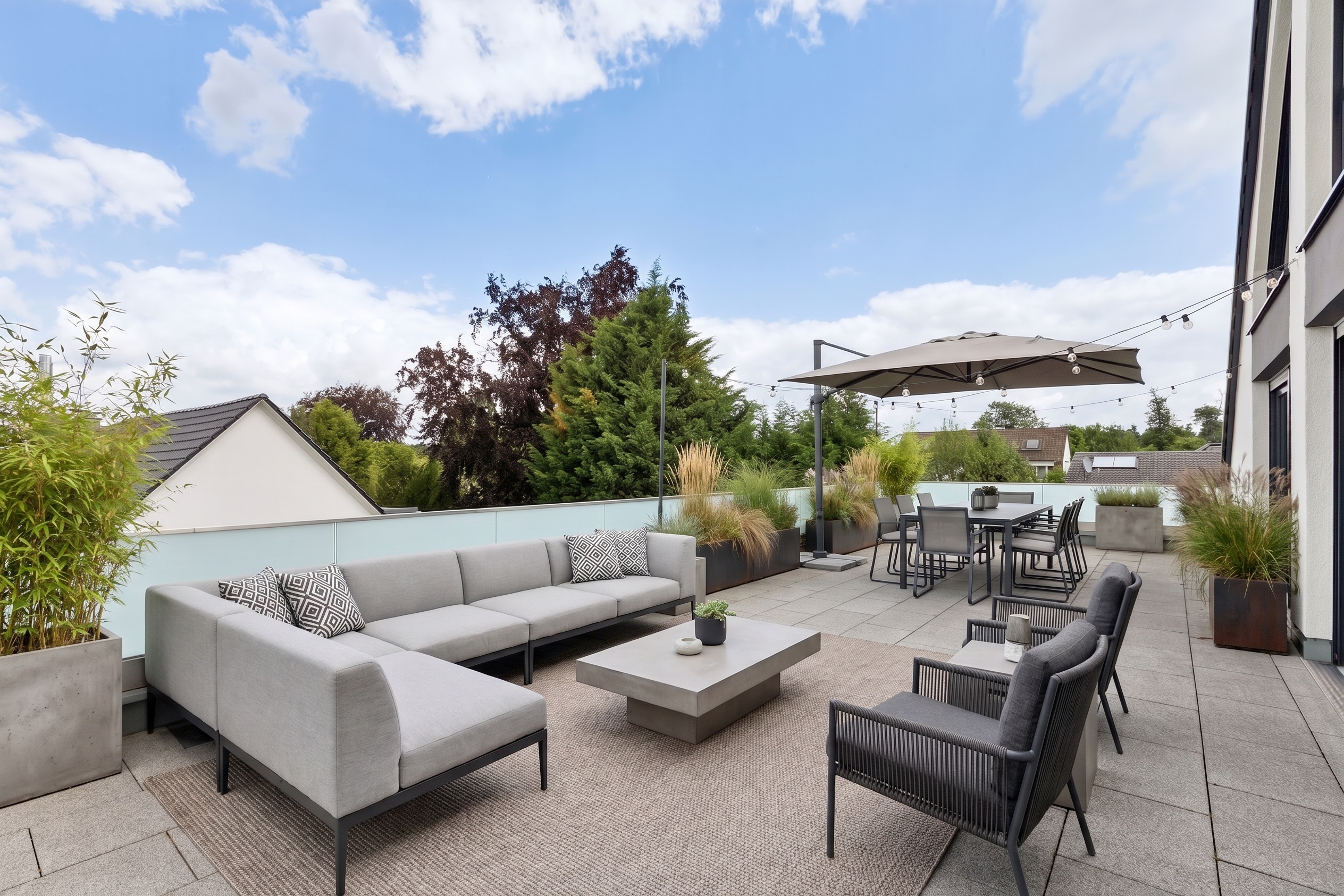 Dream penthouse on two levels in Ratingen-Hosel