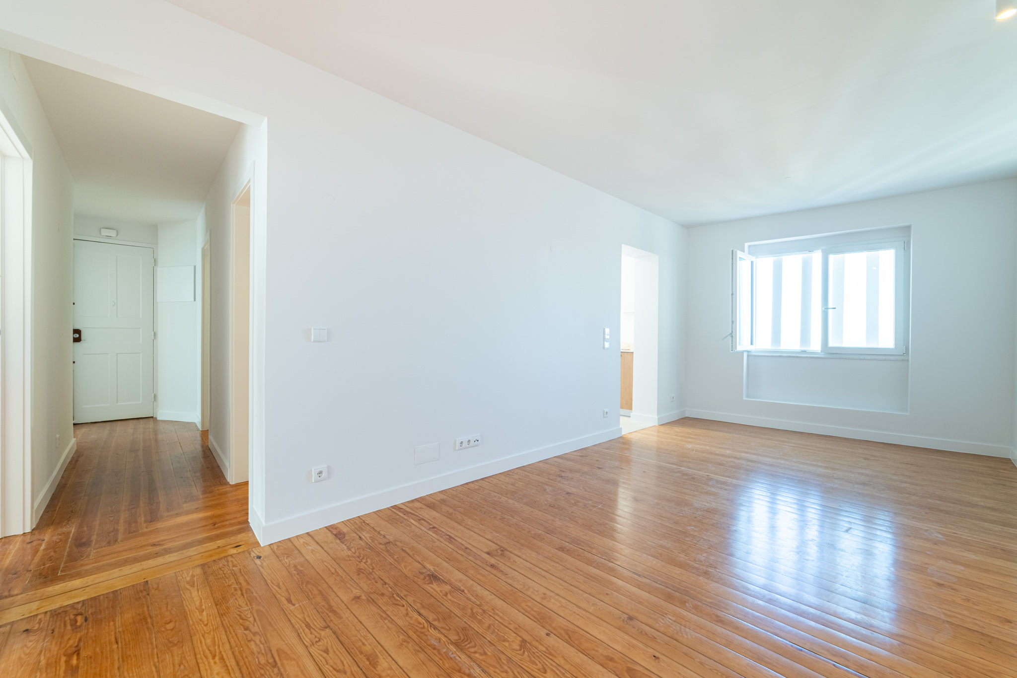 3-Bedroom Apartment w/ balcony in São Vicente