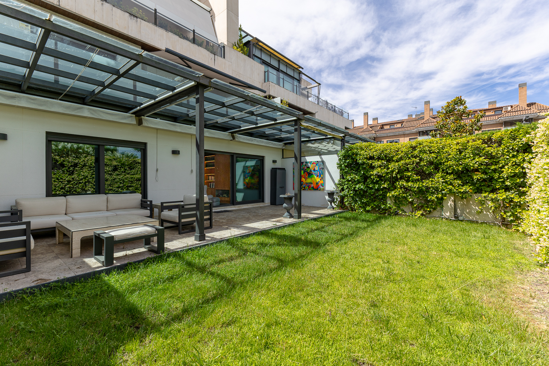Fabulous ground floor with garden in Valdemarin