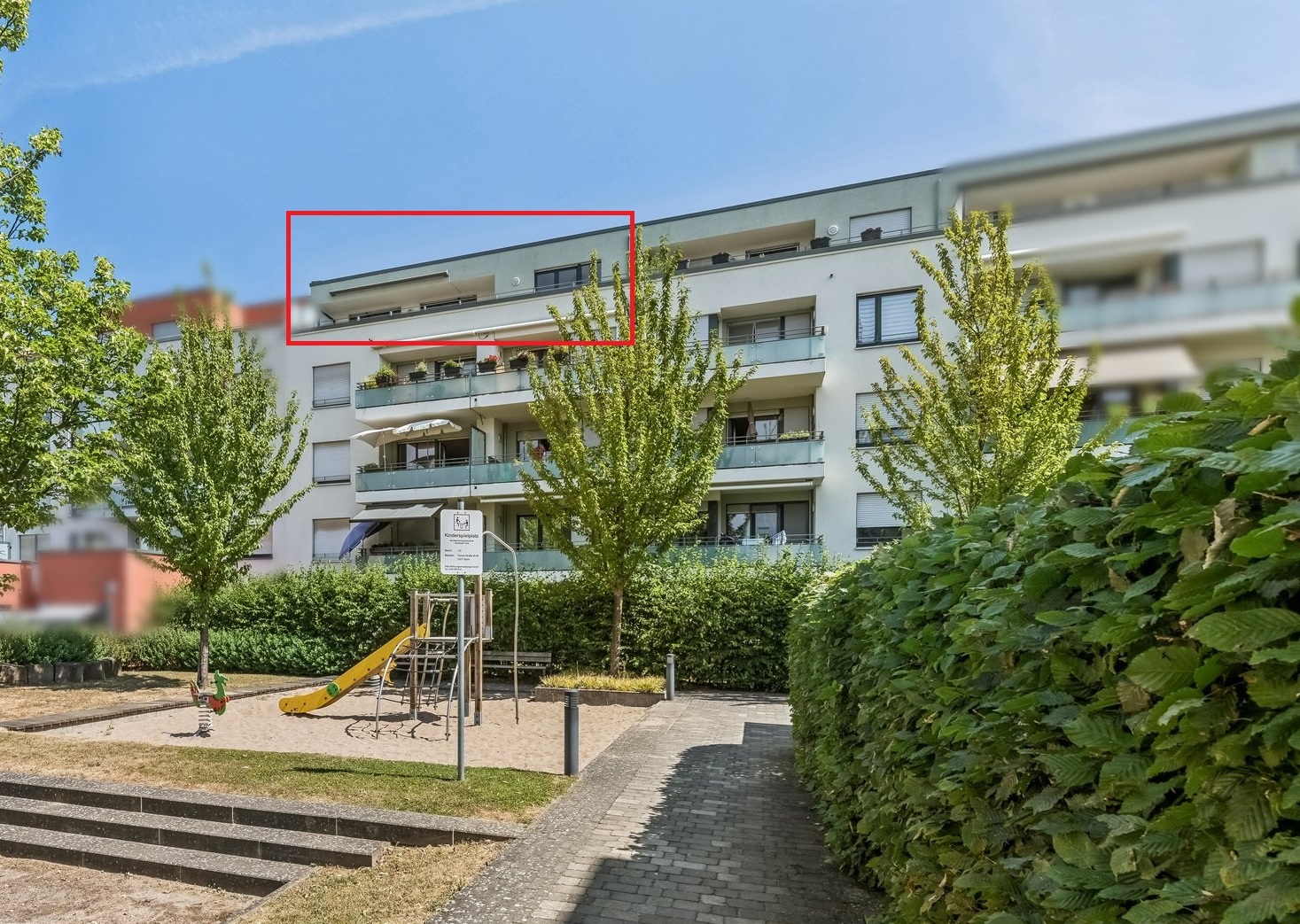 Neuwertige 3-Zimmer-Wohnung mit Aufzug & Stellplatz in Auerberg