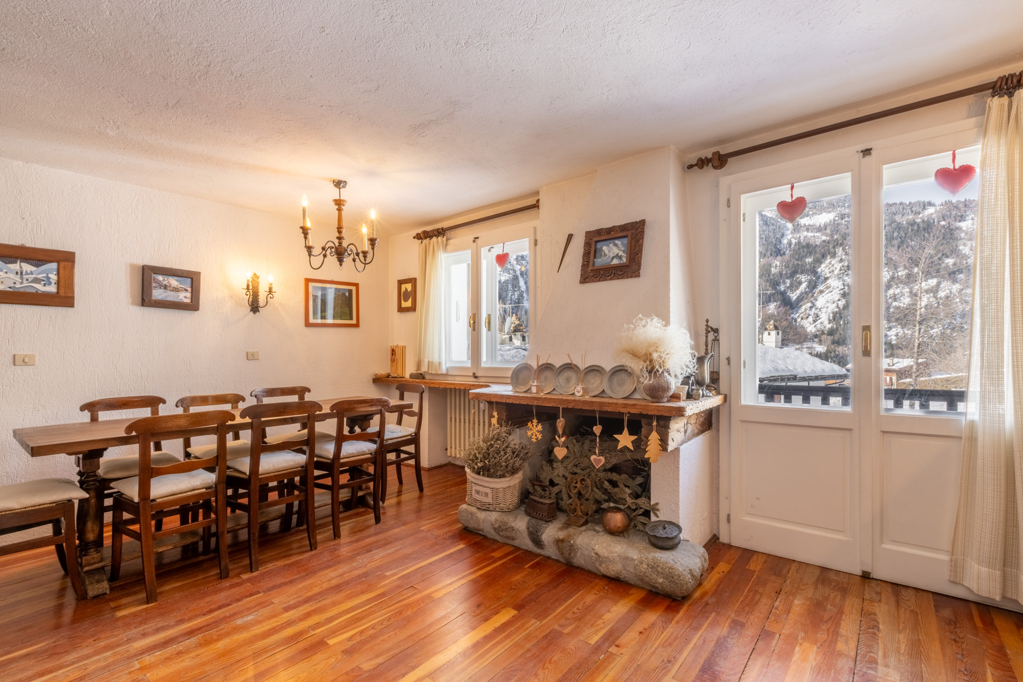 Verrand, a bright retreat at the foot of Mont Blanc