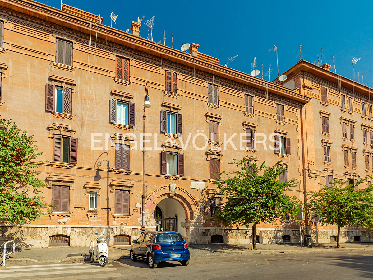 Testaccio, one-bedroom flat to customize