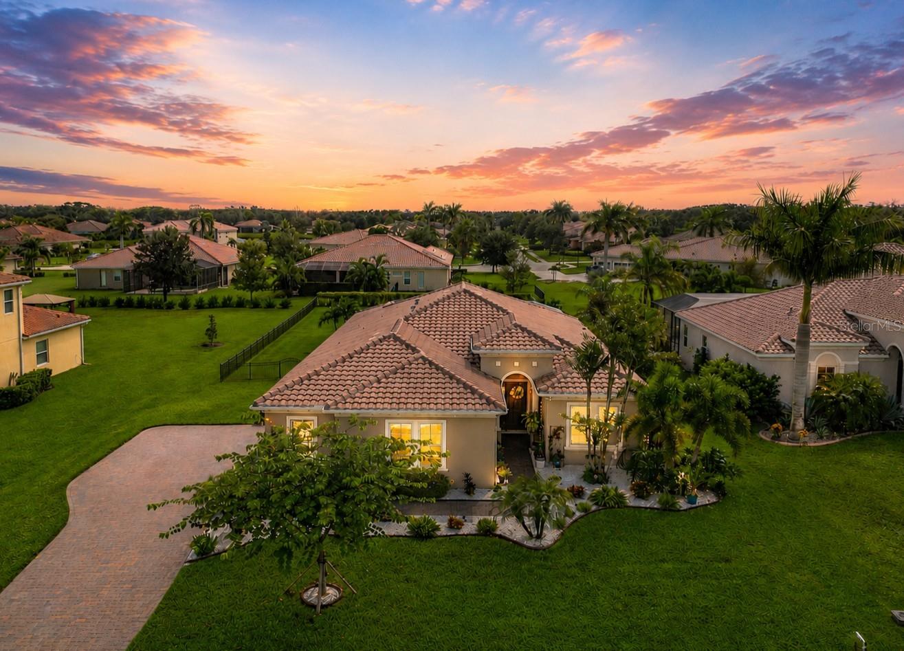 Saltwater Pool Oasis in Bradenton - Available Now!