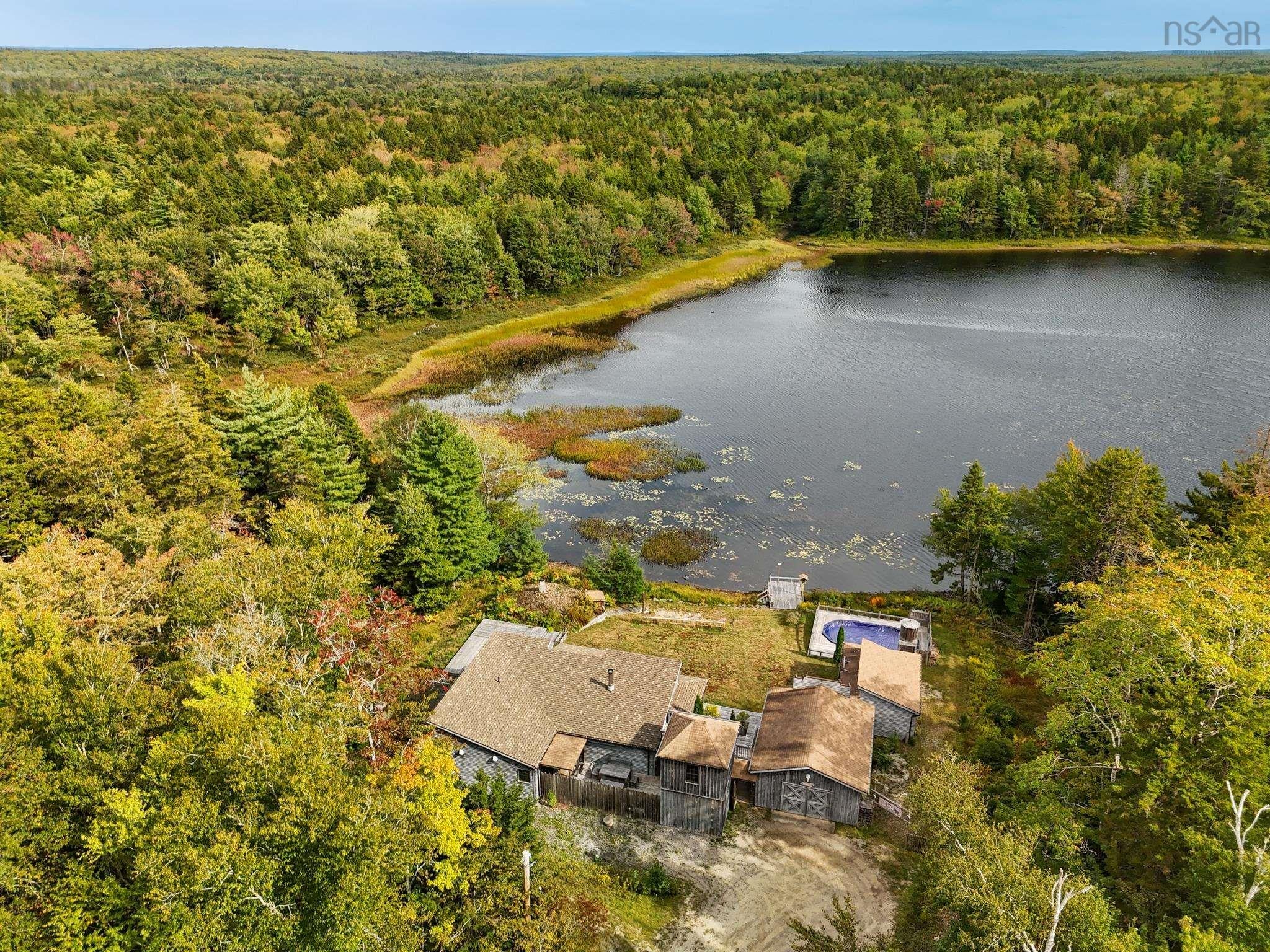 Custom Designed On The Shores Of First Briar Lake