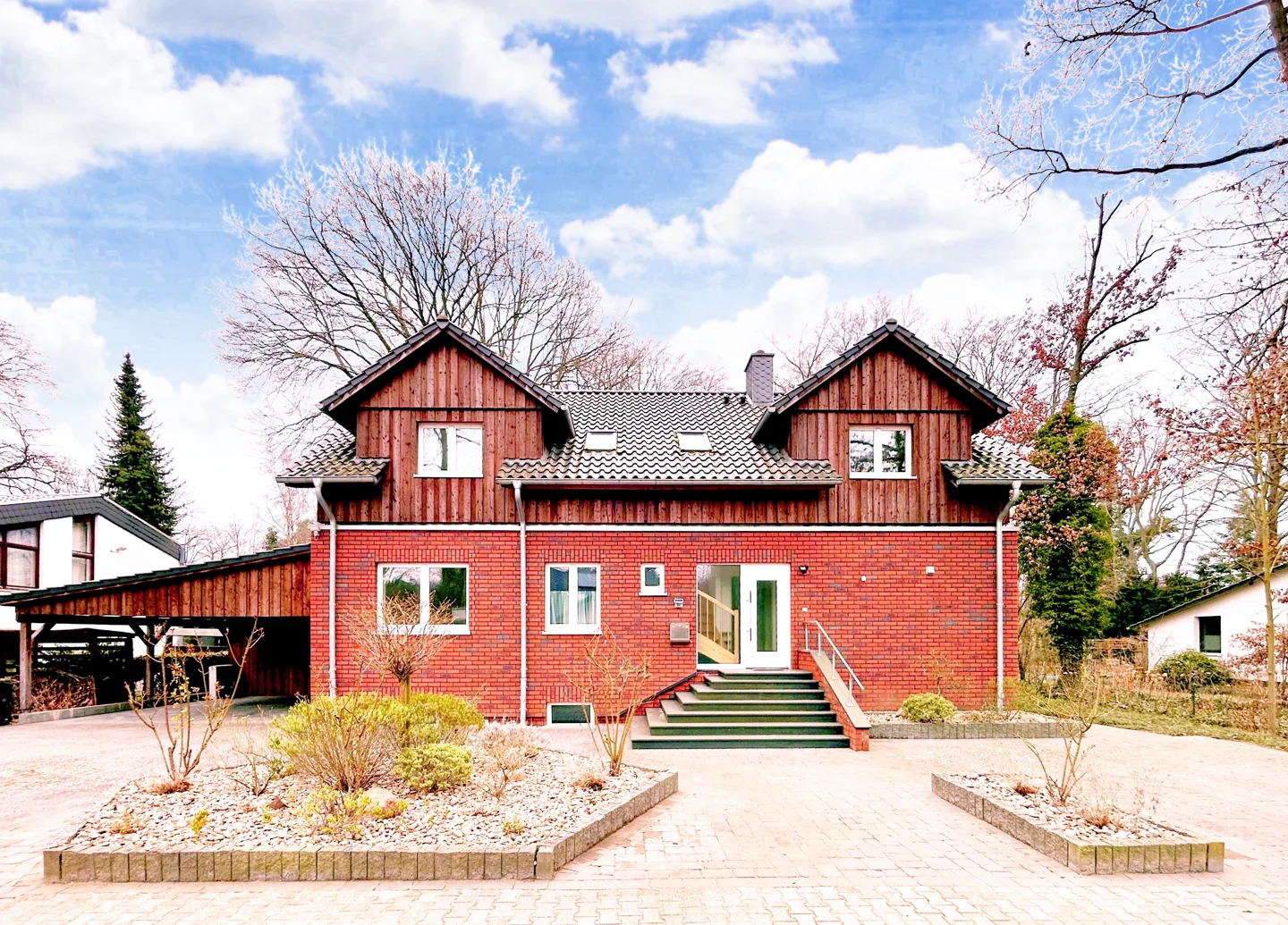 Ihr neues Zuhause mit Traumgrundstück in bester Lage von Adendorf !