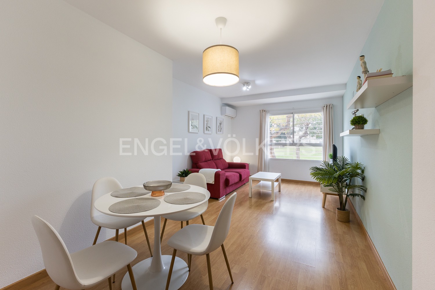 Modern apartment in Canet de Berenguer near Valencia with green view and beach access within 5 minutes
