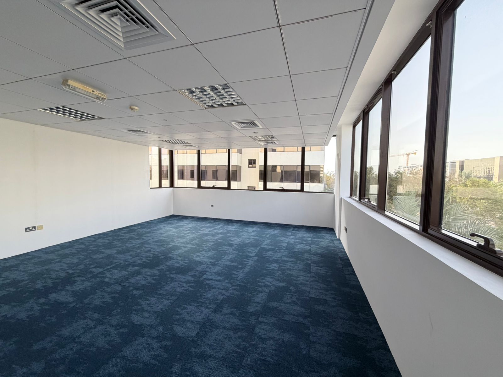 Premium | Semi-Fitted | 36 Parking Spaces
