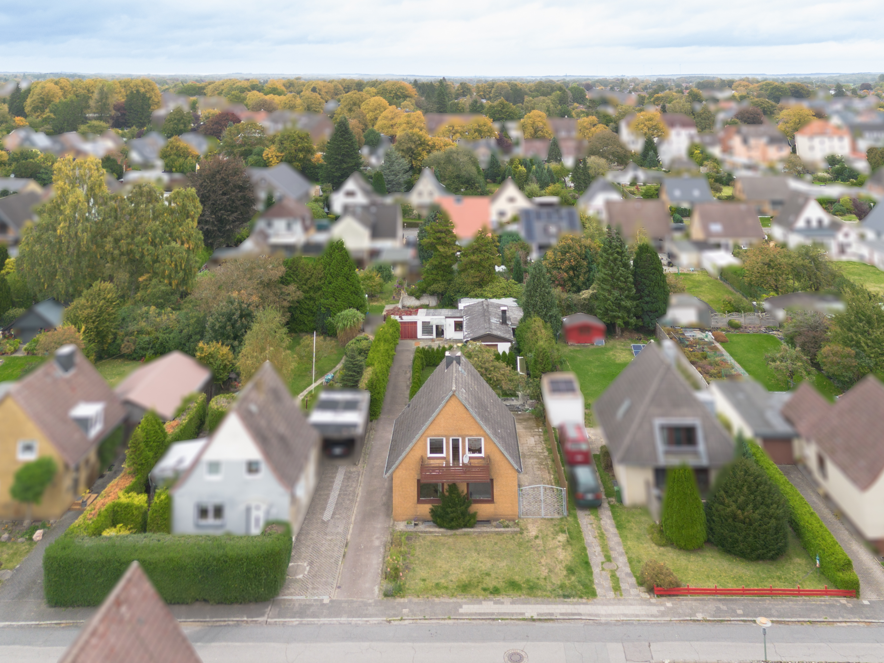 Doppelte Mieteinnahmen – Ensemble mit Einfamilienhaus und Bungalow im beliebten Tungendorf