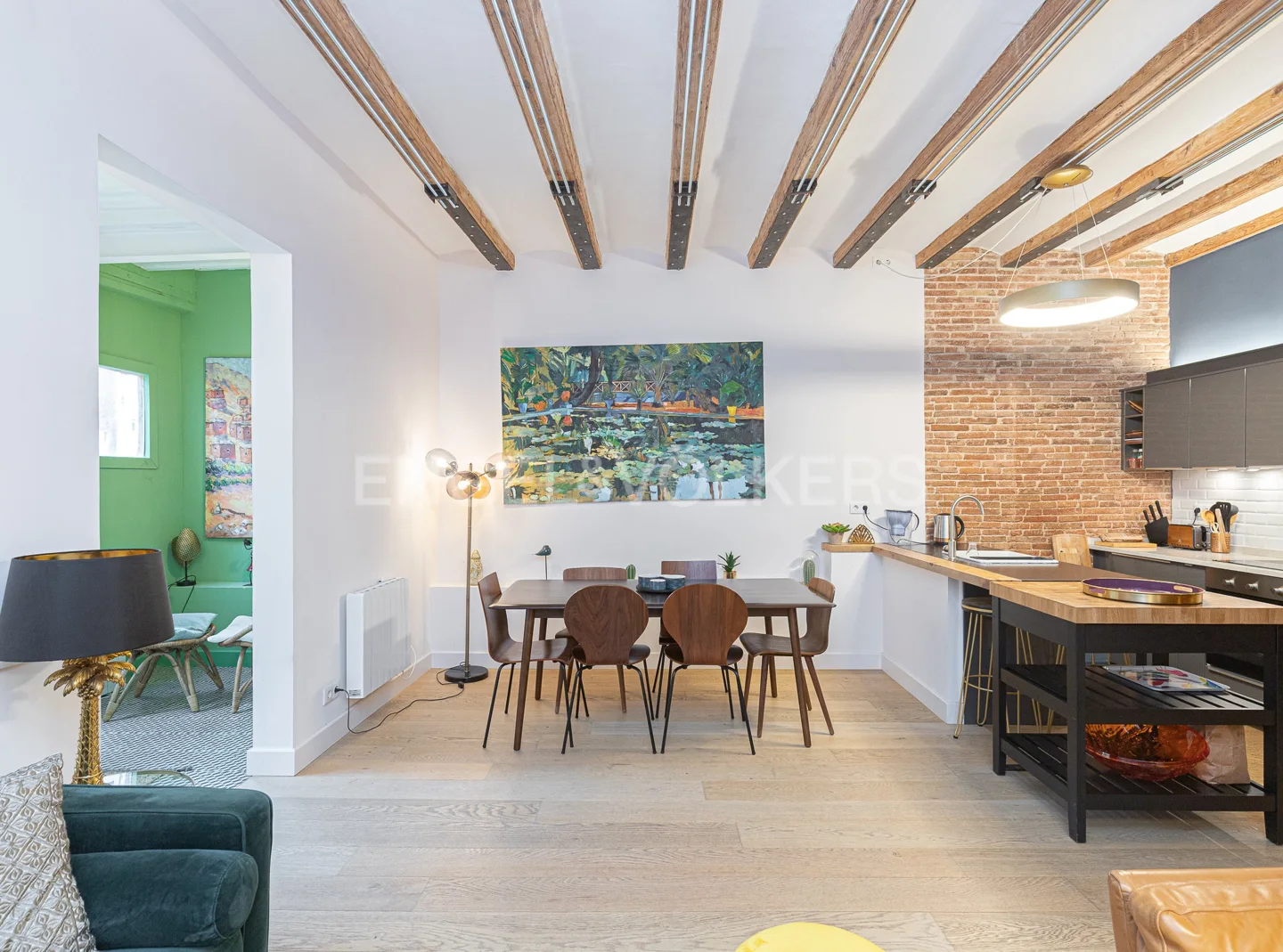 Fabulous renovated apartment in Poble Sec