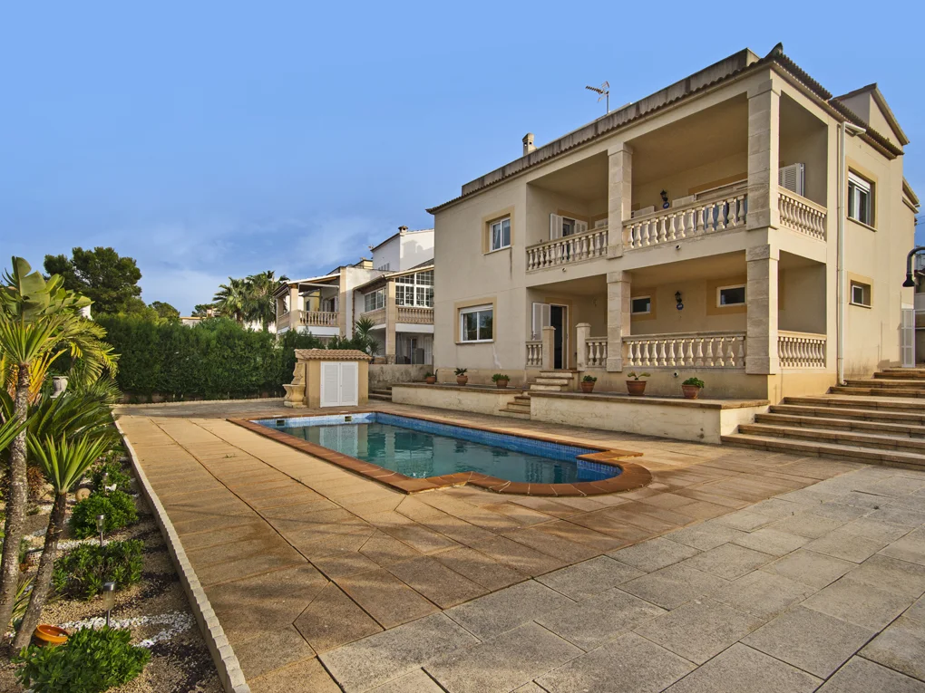 Villa mit Blick auf die Bucht von Palma