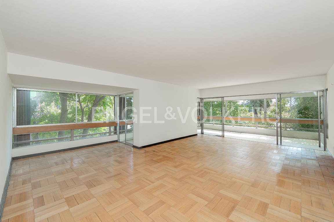 Amplio departamento, ideal para remodelar, cercano a Alianza