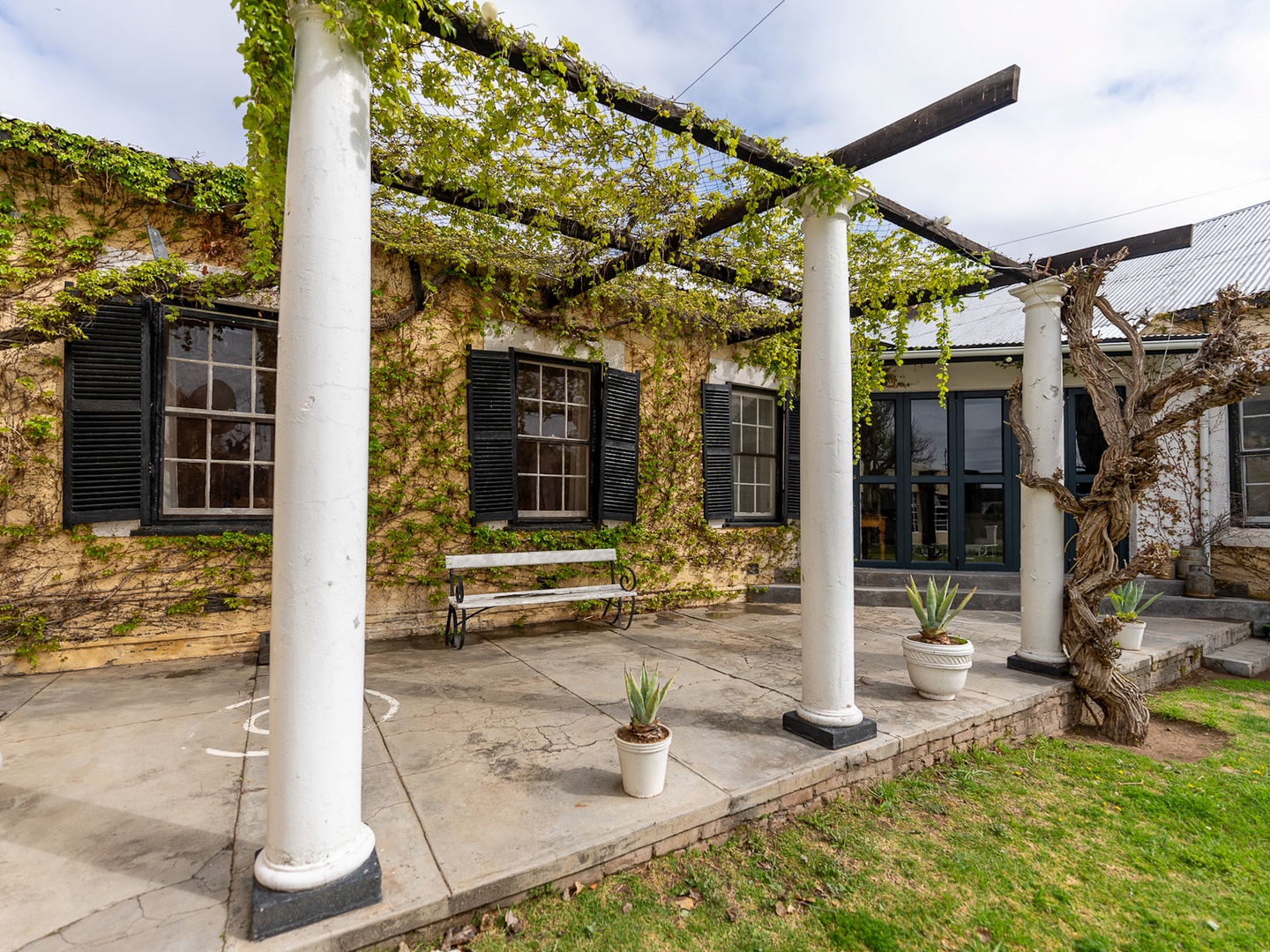 Where Premier Hospitality Meets Heritage | An Exclusive Karoo Game Reserve