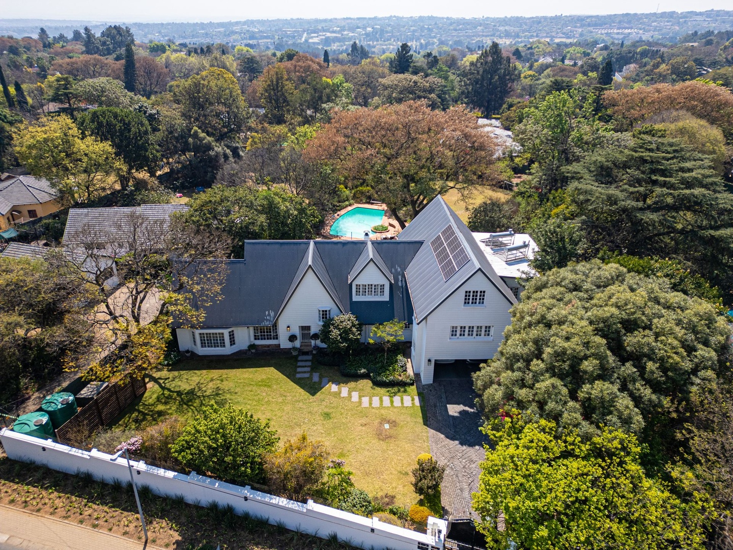 12 Chester Rd