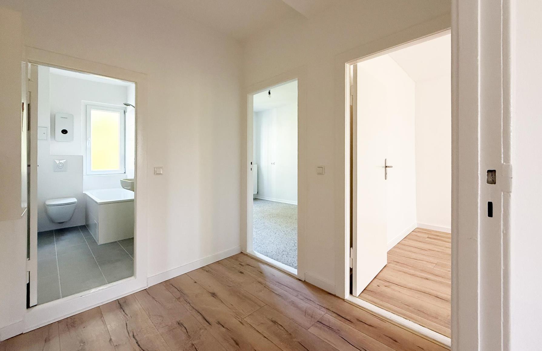 Renovated balcony flat in Neukölln
