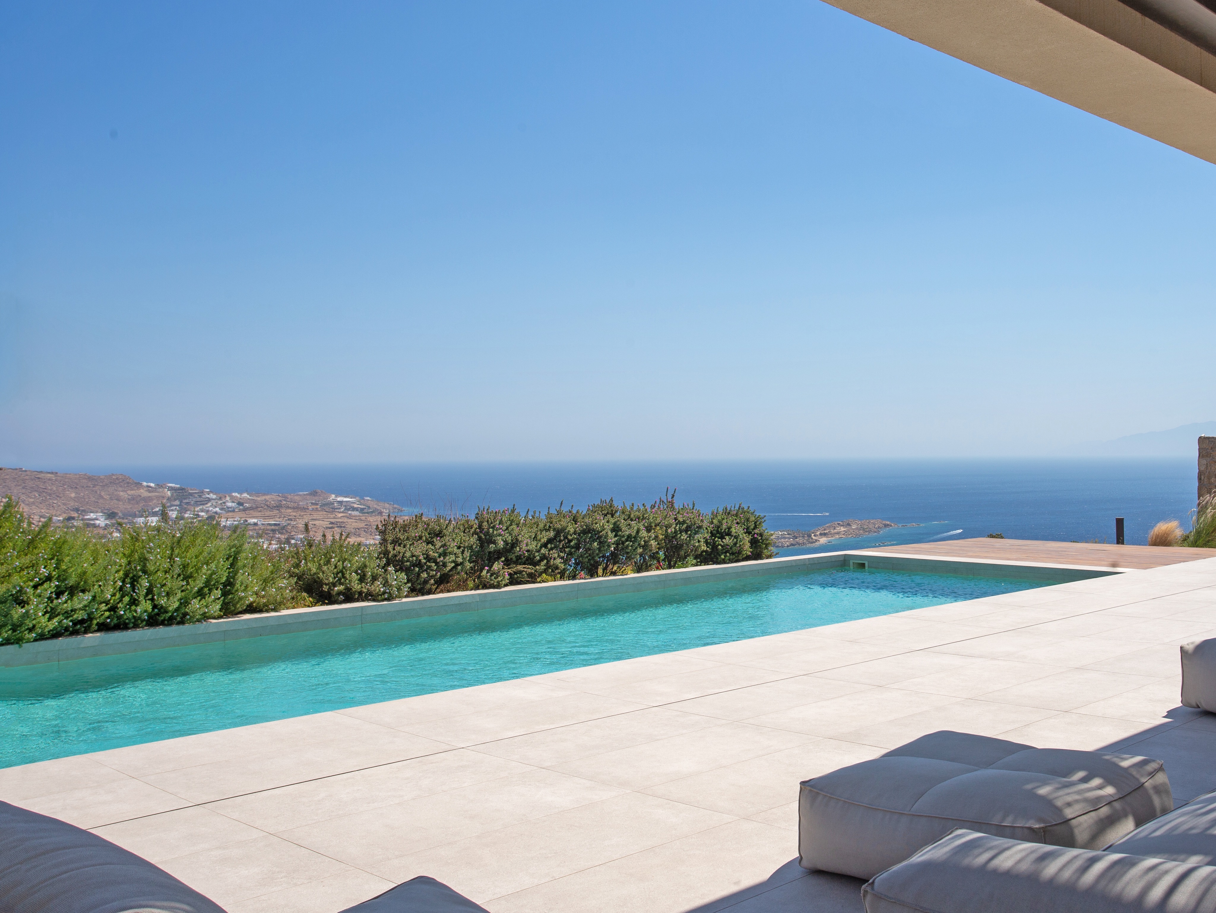 Exceptional luxury villa with pool, privacy and sea views in Mykonos