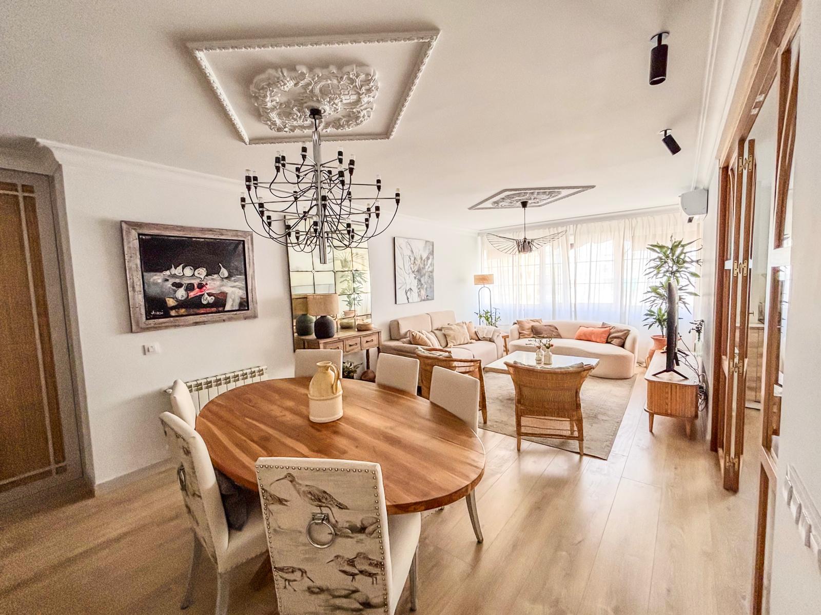 Exclusiva vivienda de diseño con garaje en finca en el barrio de Salamanca