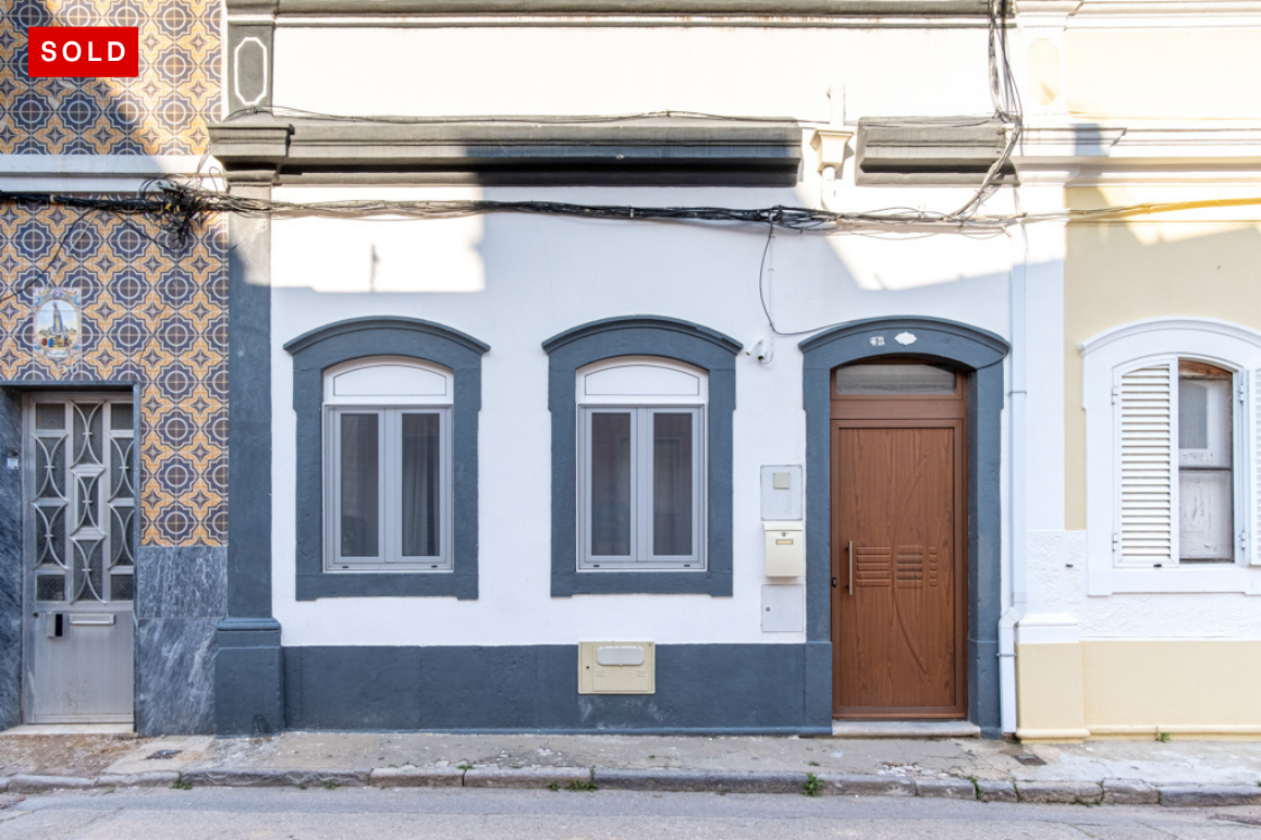 Character Townhouse with Rooftop Fuseta Algarve