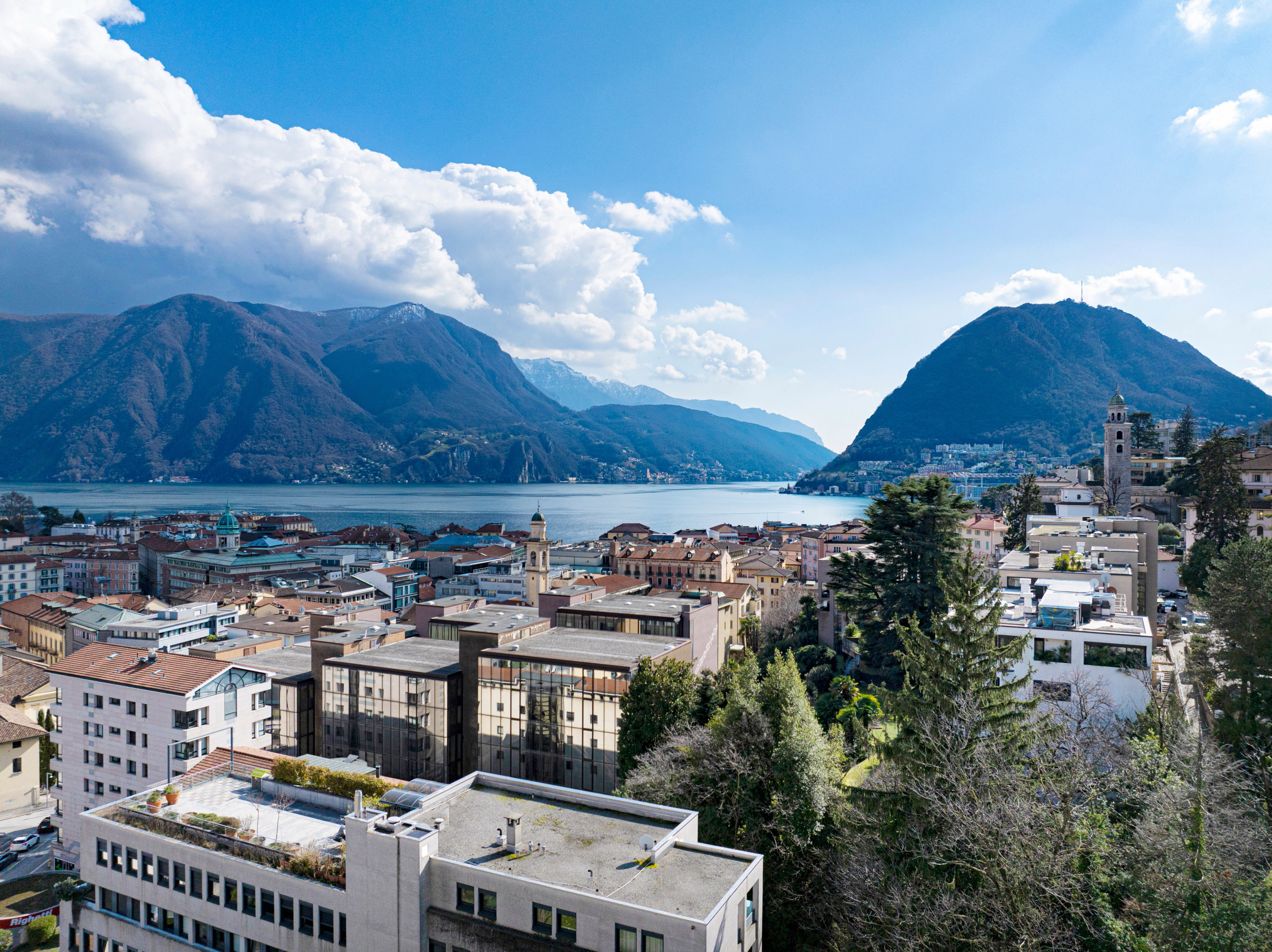 Prestigious apartment in the heart of Lugano