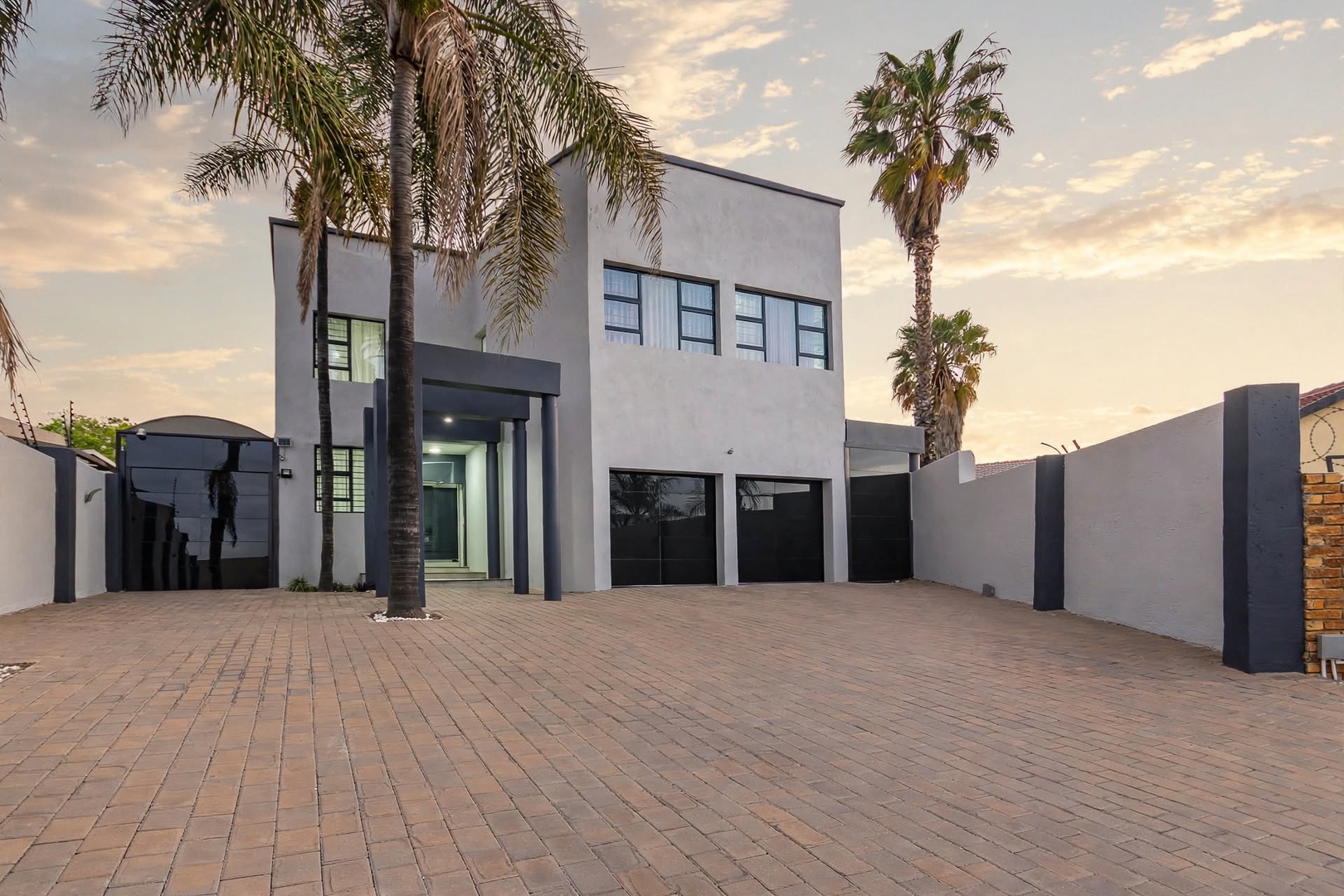 Newly Renovated 4-Bedroom Home with Pool, Solar & Gas Appliances in Marlboro Gardens, Sandton