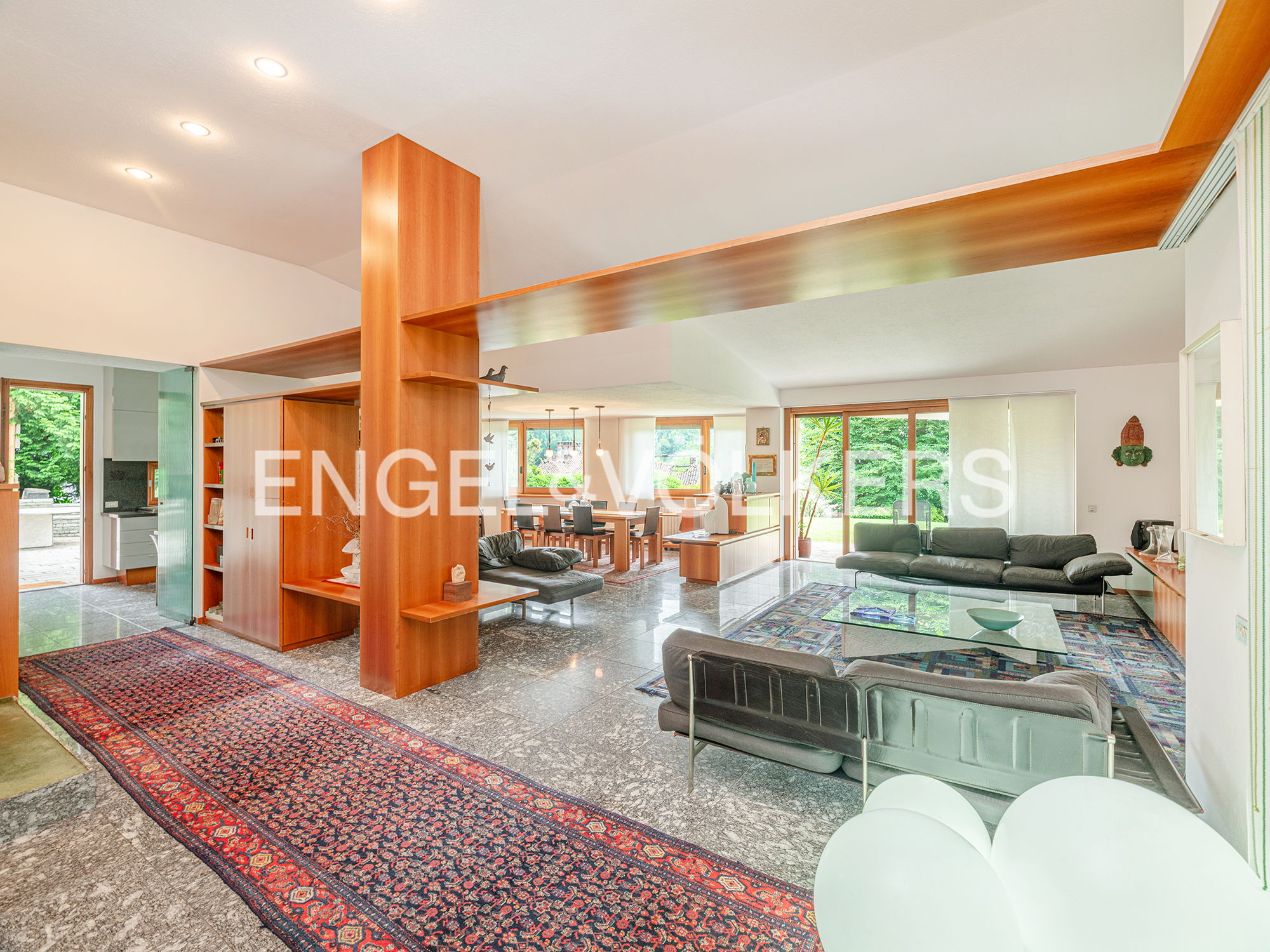 Elegante Villa im Weiler Montesolaro  der Gemeinde Carimate