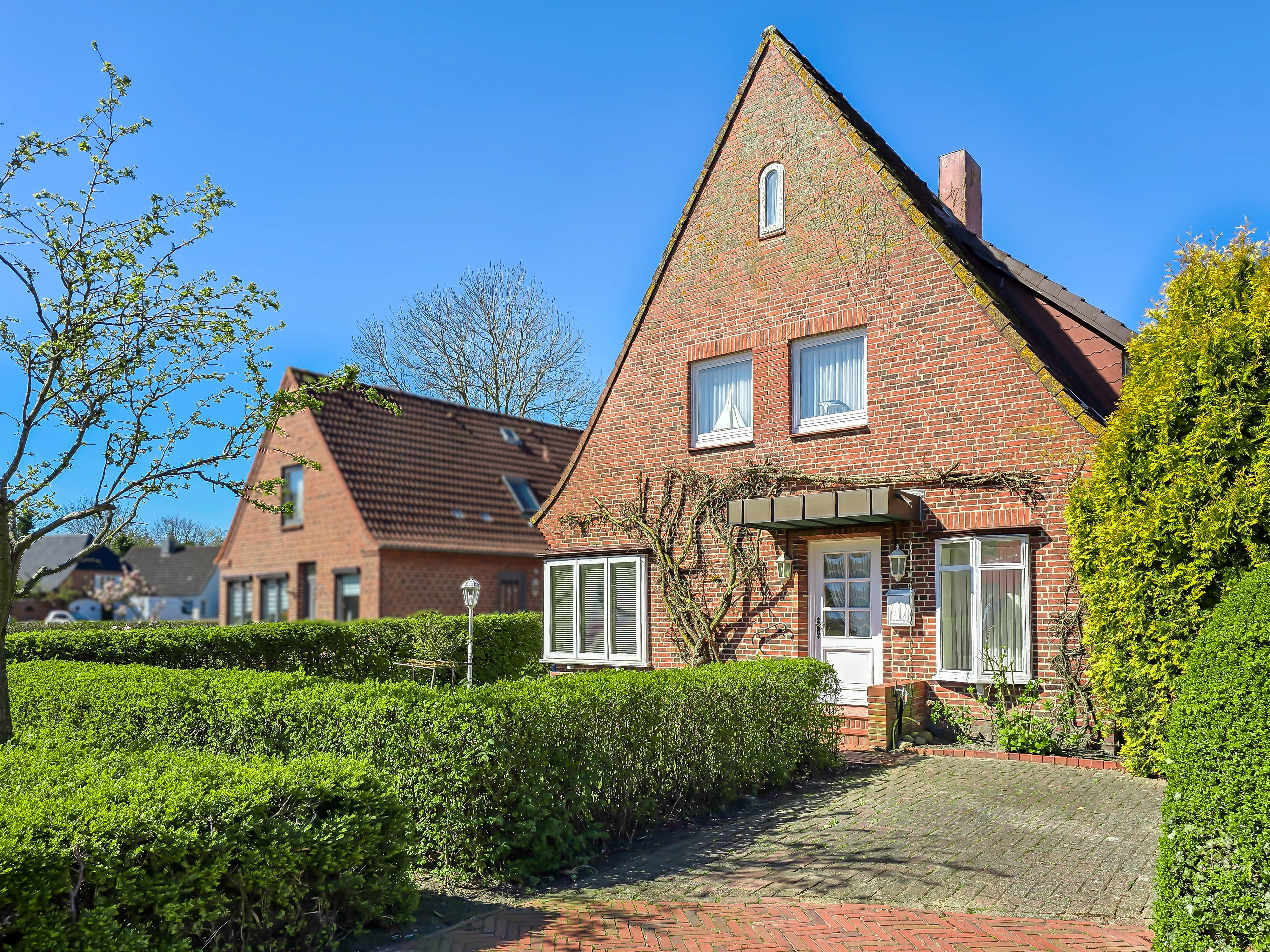 Gewachsen, gepflegt, geliebt                                Zuhause zwischen Dorfleben und Dünen