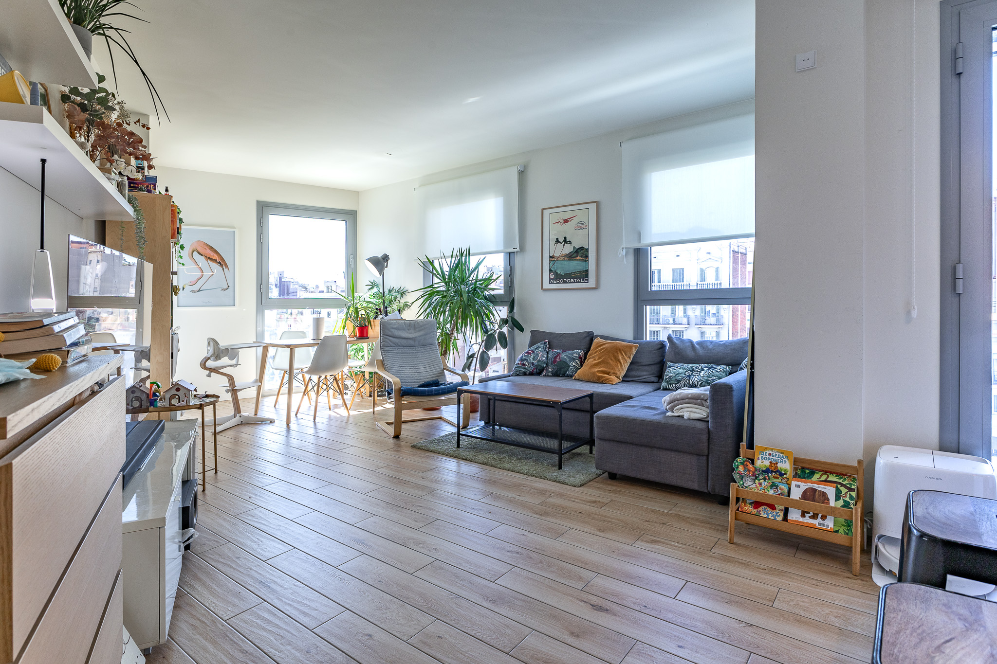 Panoramablick auf Barcelona | Wohnung von 2022 mit Pool und Parkplatz in El Clot