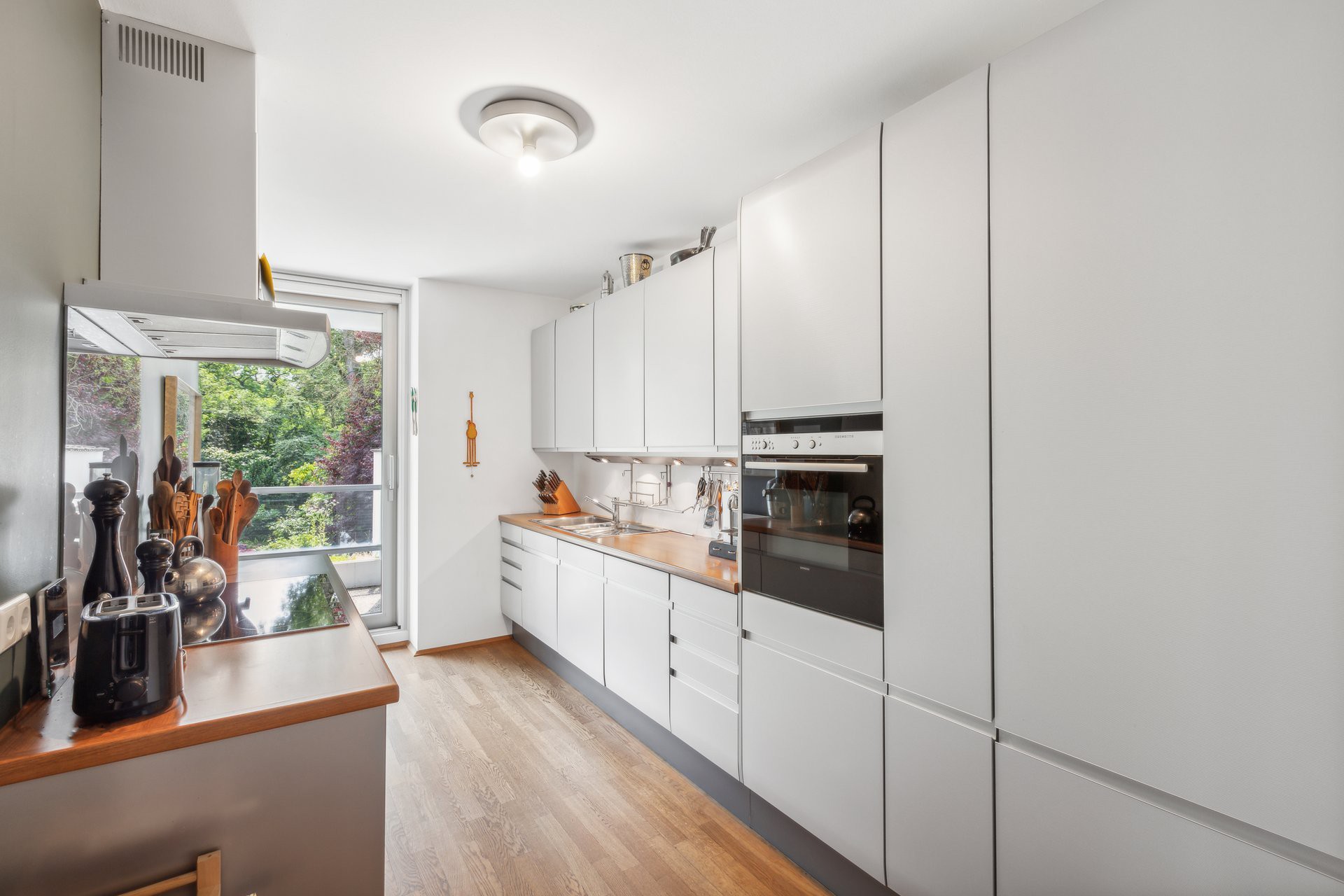 Furnished 3-room apartment at Hansaplatz