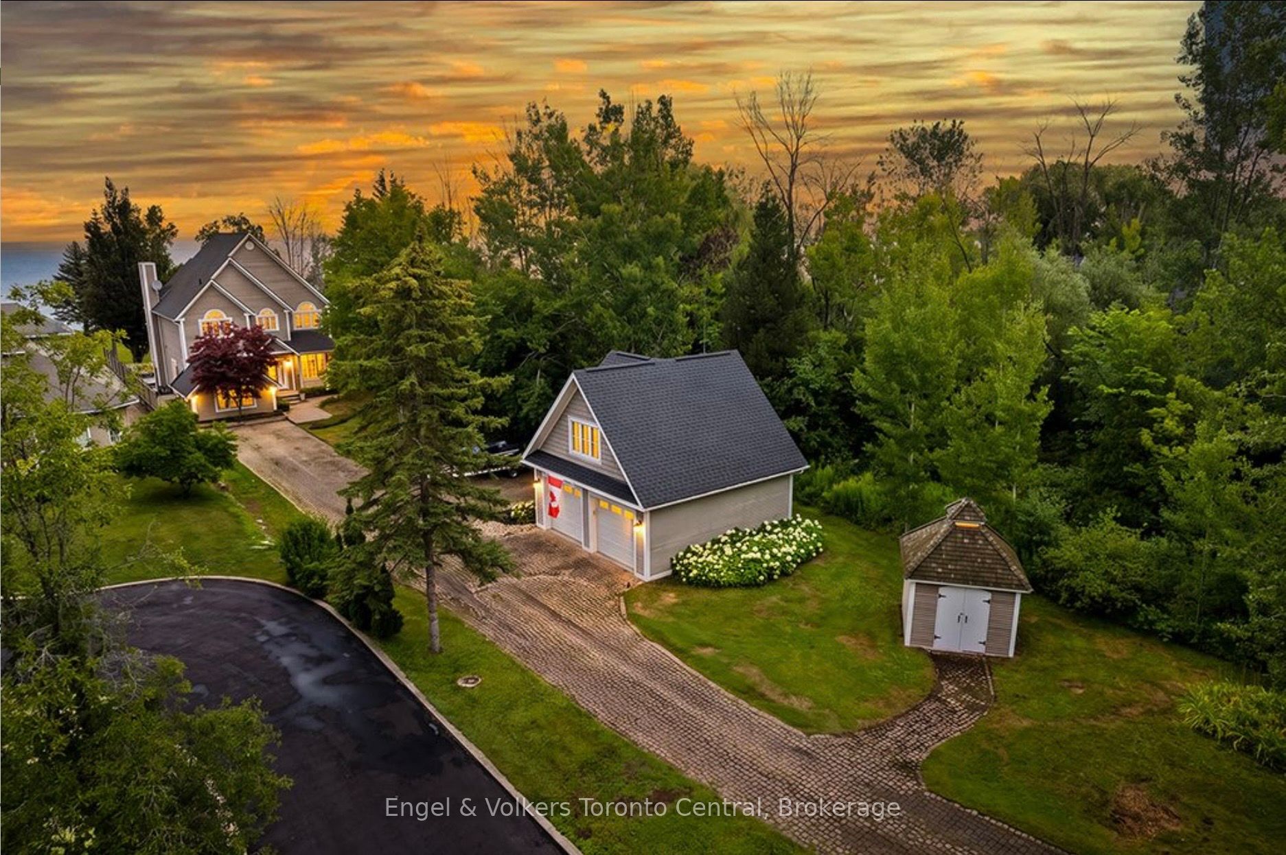 Enjoy The Georgian Bay Lifestyle At Its Finest