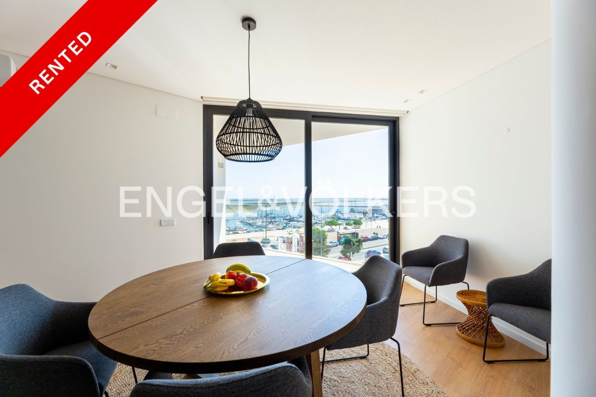 Stylish and modern apartment with sea view