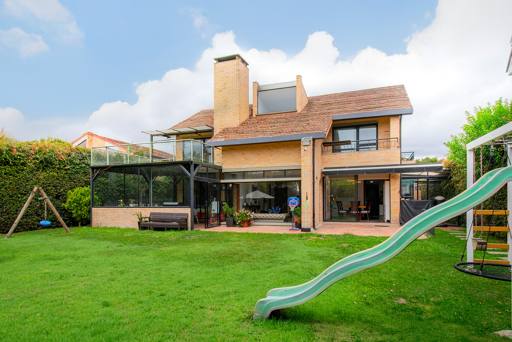 Casa para venta en condominio con clubhouse en Cajicá
