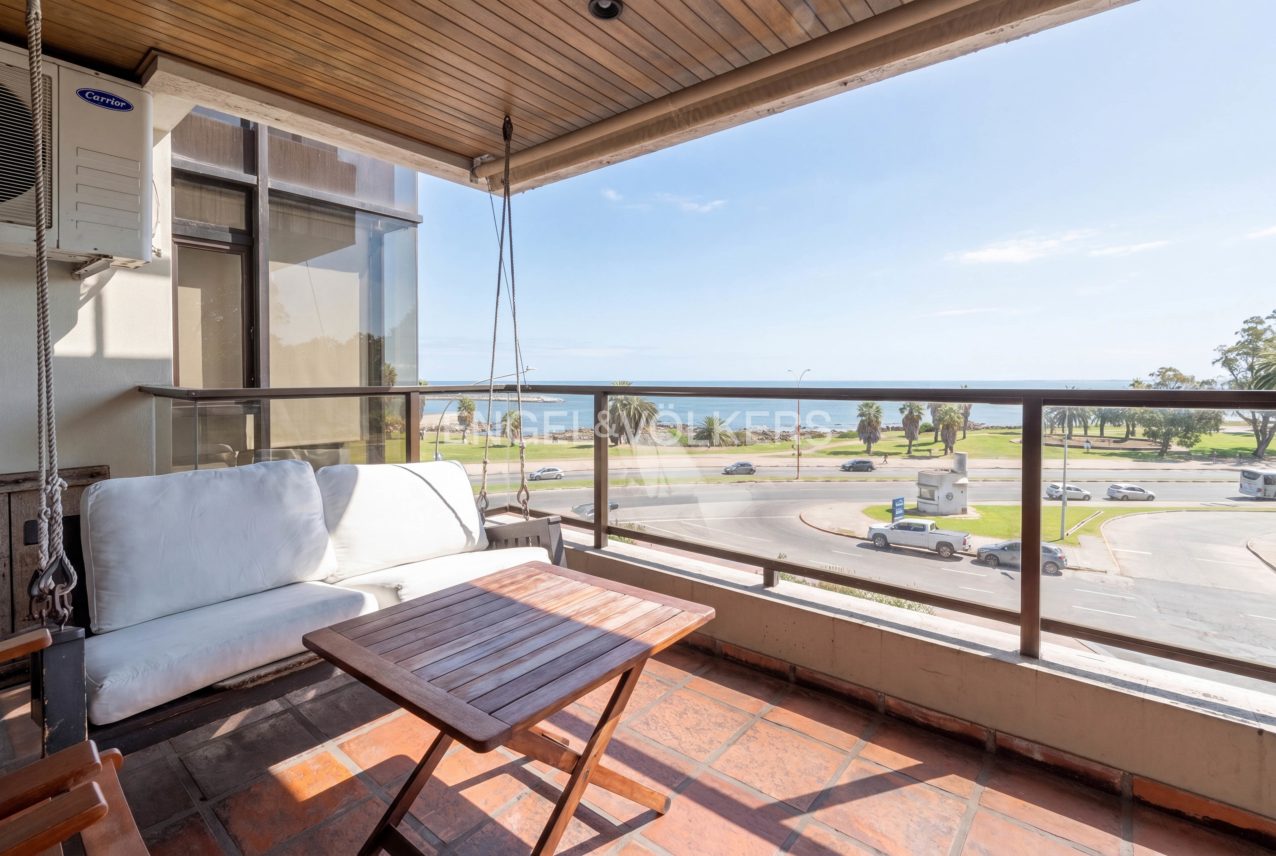 Apartamento de 3 Dormitorios con Vista al Golf y la Rambla