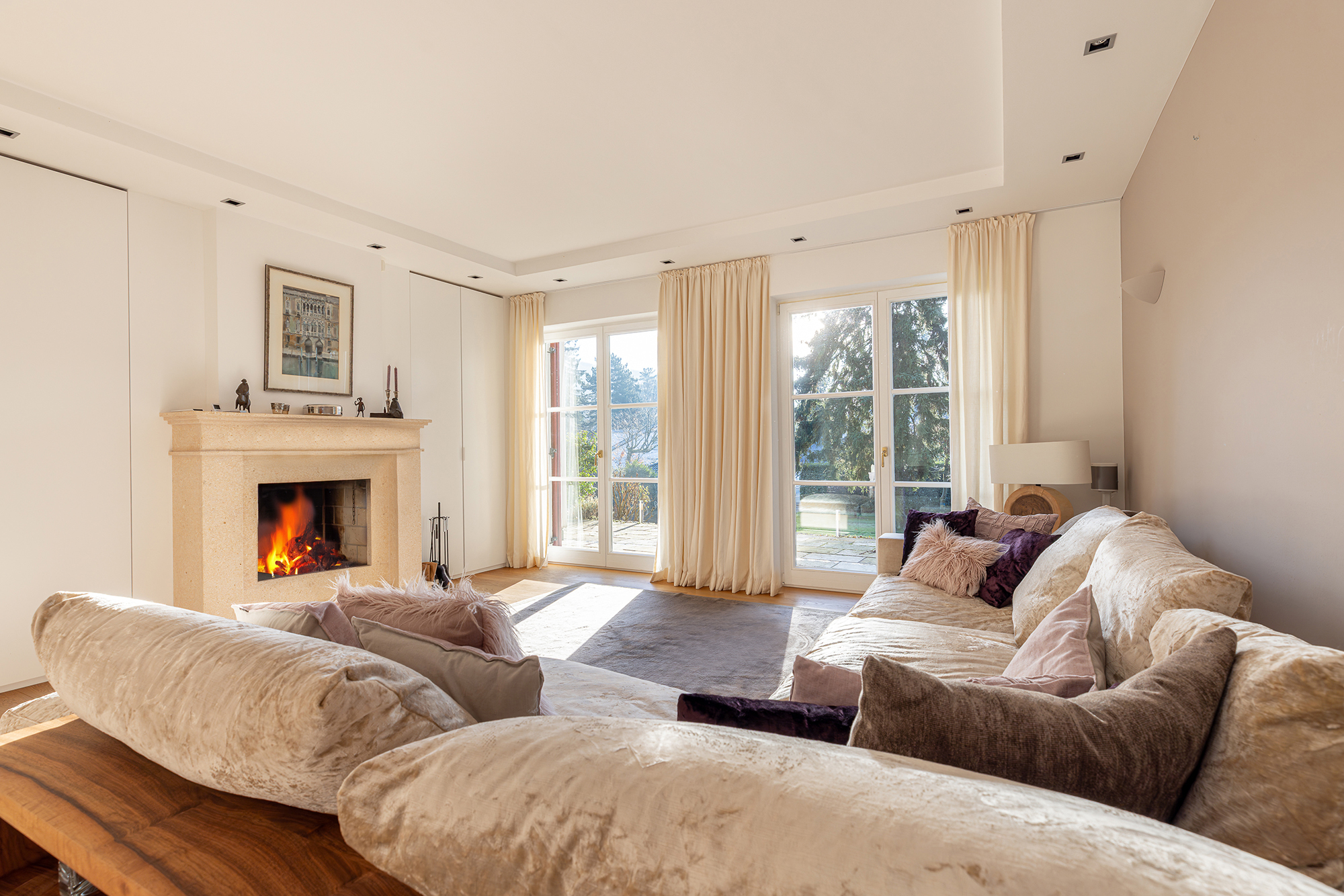 Elegant family villa with dream garden in Hampton style