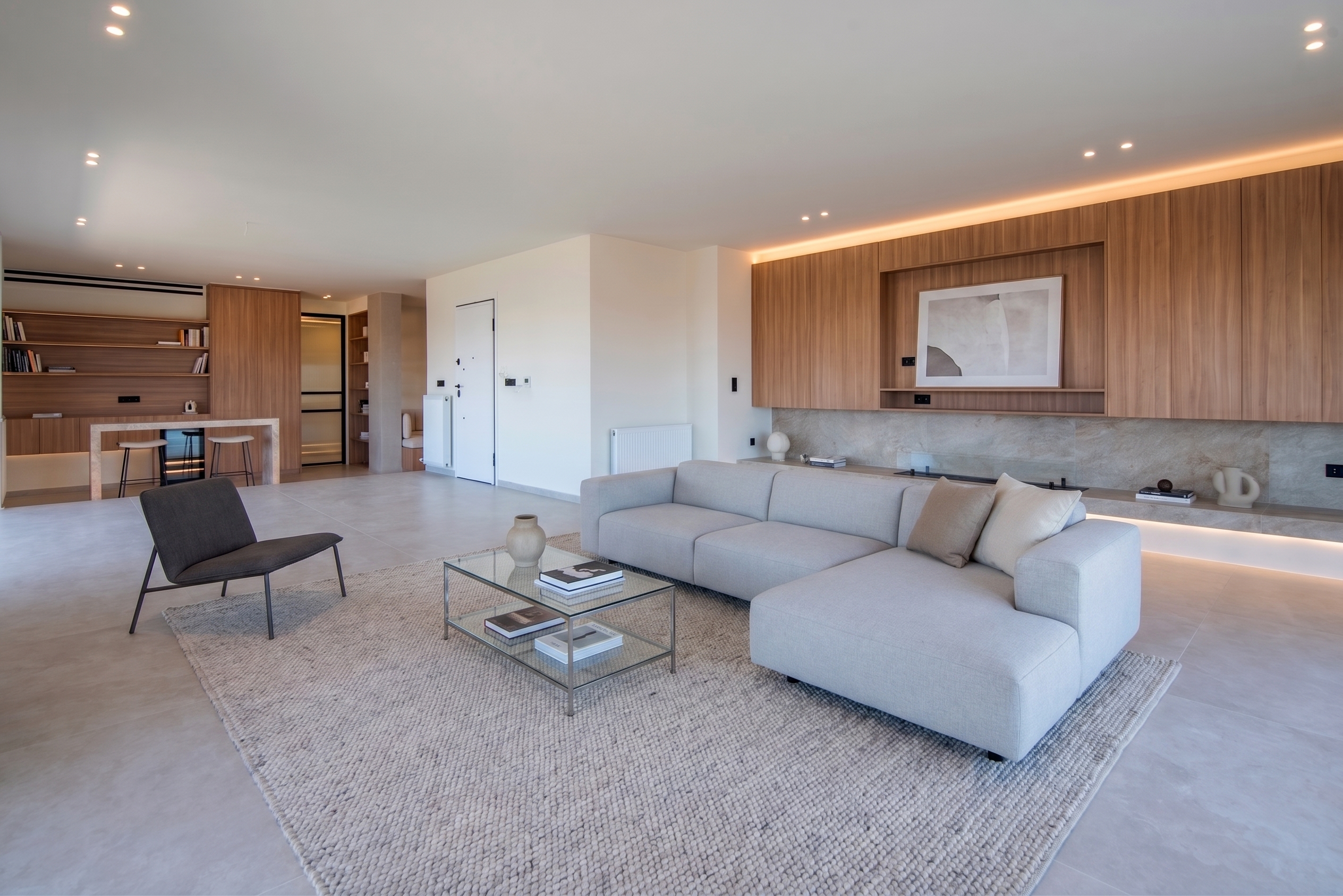Renovated Exquisite 3-Bedroom Penthouse in Glyfada Centre – 168 sqm