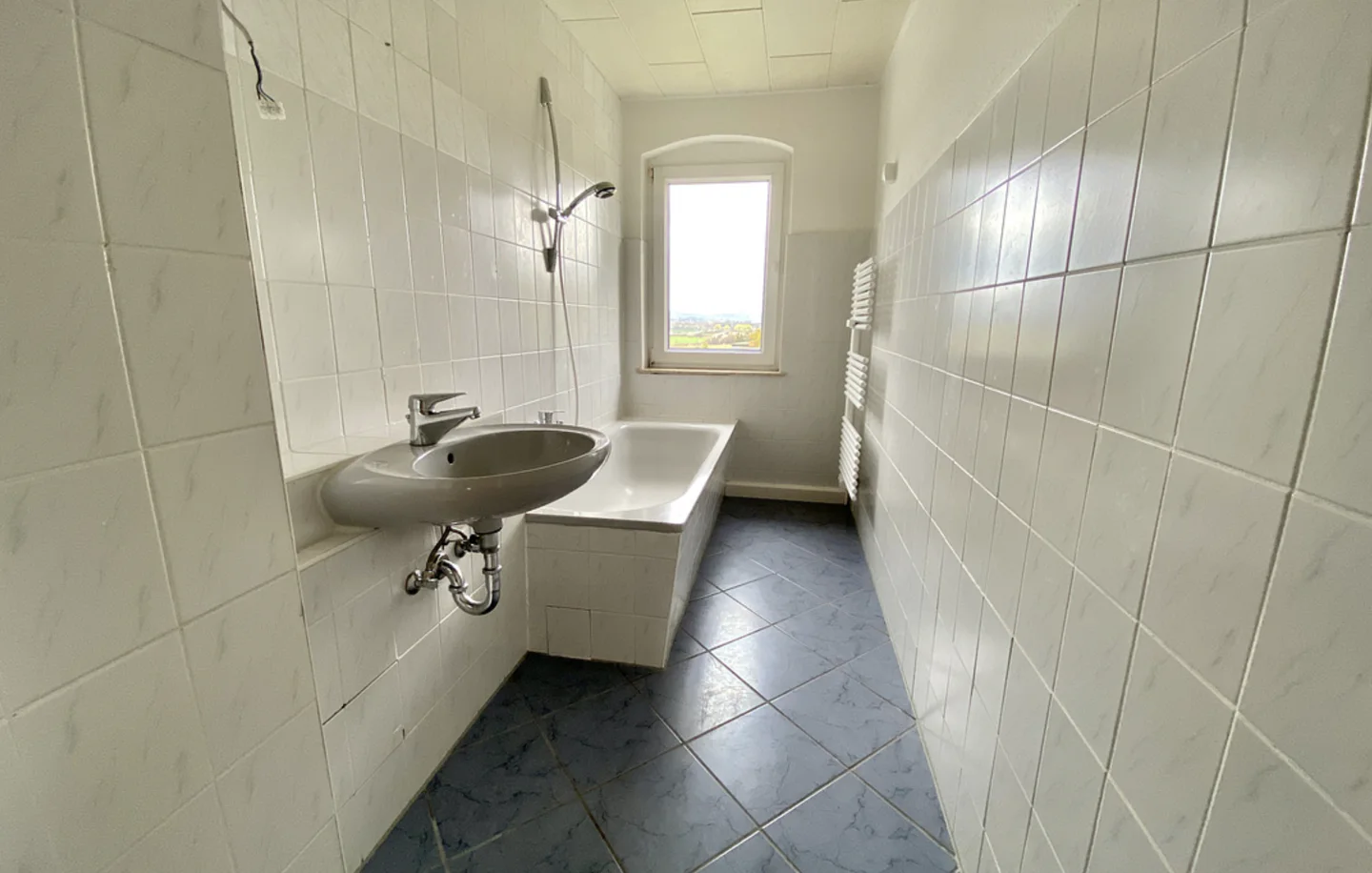Geräumige 3-Raum Wohnung mit Garage und tollem Ausblick, in Gera Langenberg - Photo 5