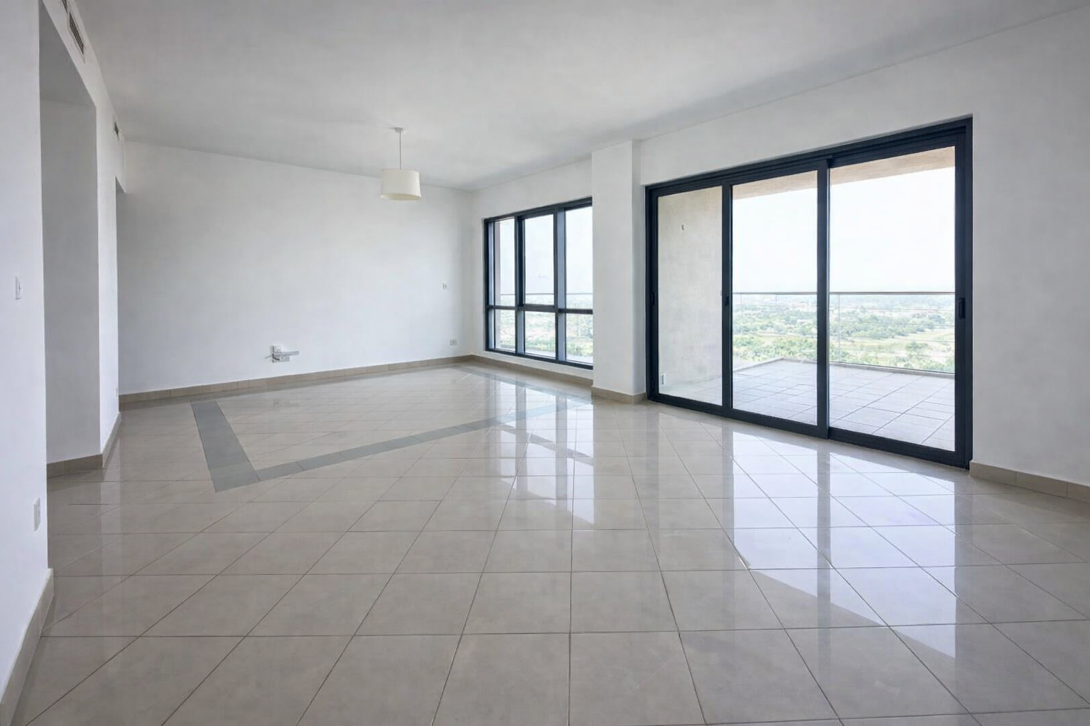 Vacant l Unfurnished l Golf View