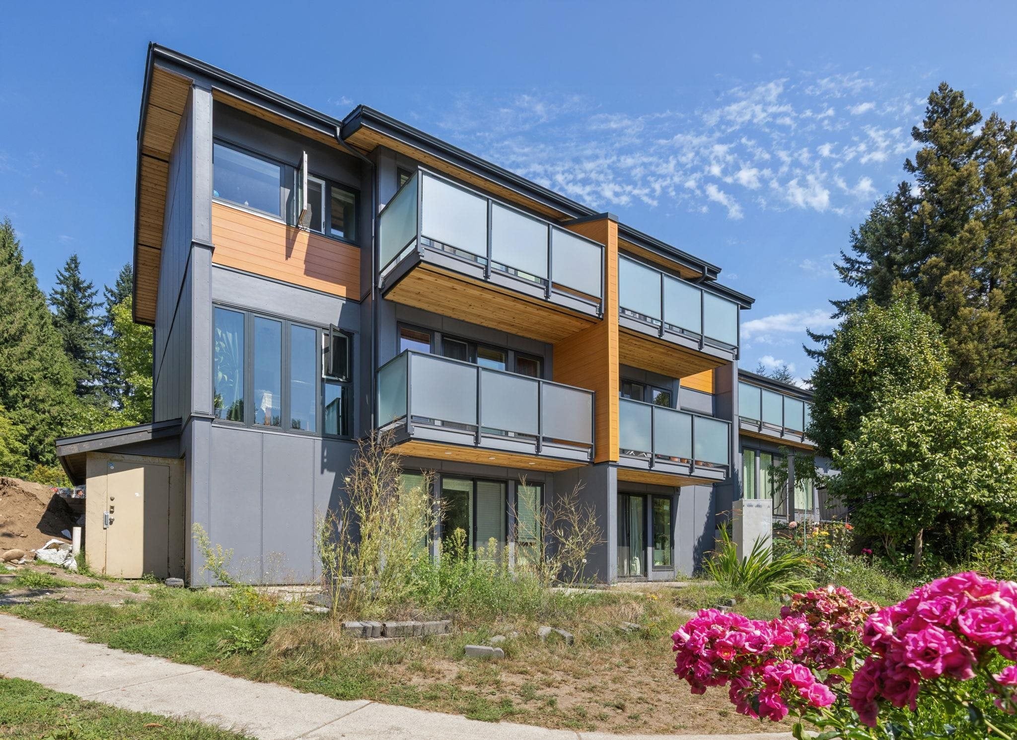 Discover North Vancouver Living Near Mountain Recreation!