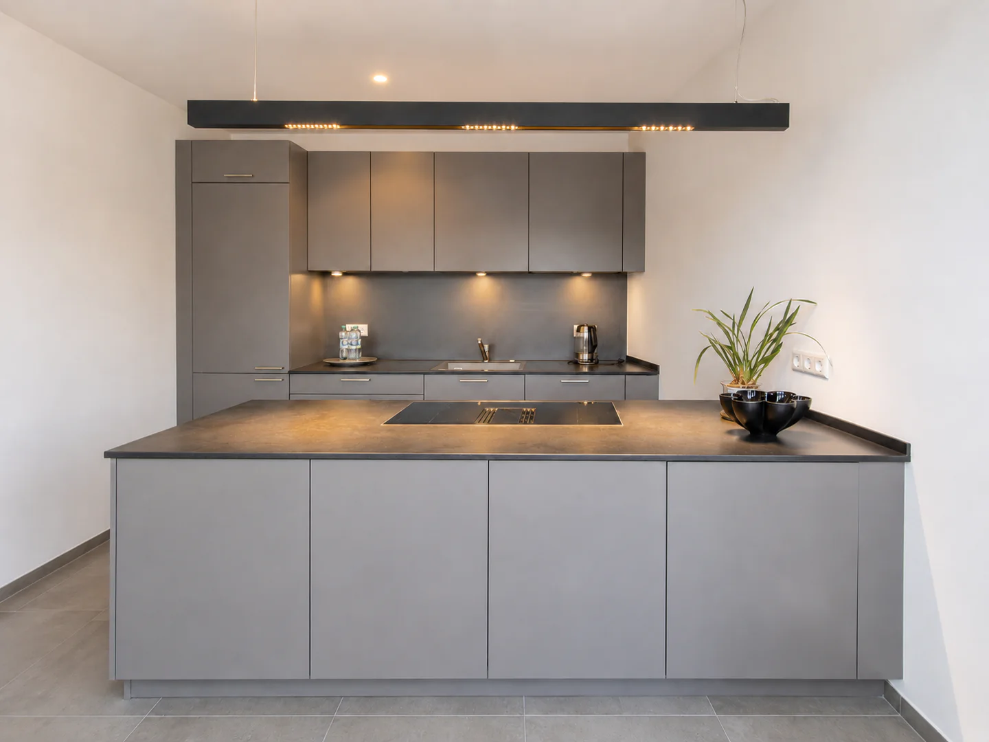 Edle 3-Zimmer-Penthouse-Wohnung mit Dachterrasse, auf Wunsch teilmöbliert - Photo 5