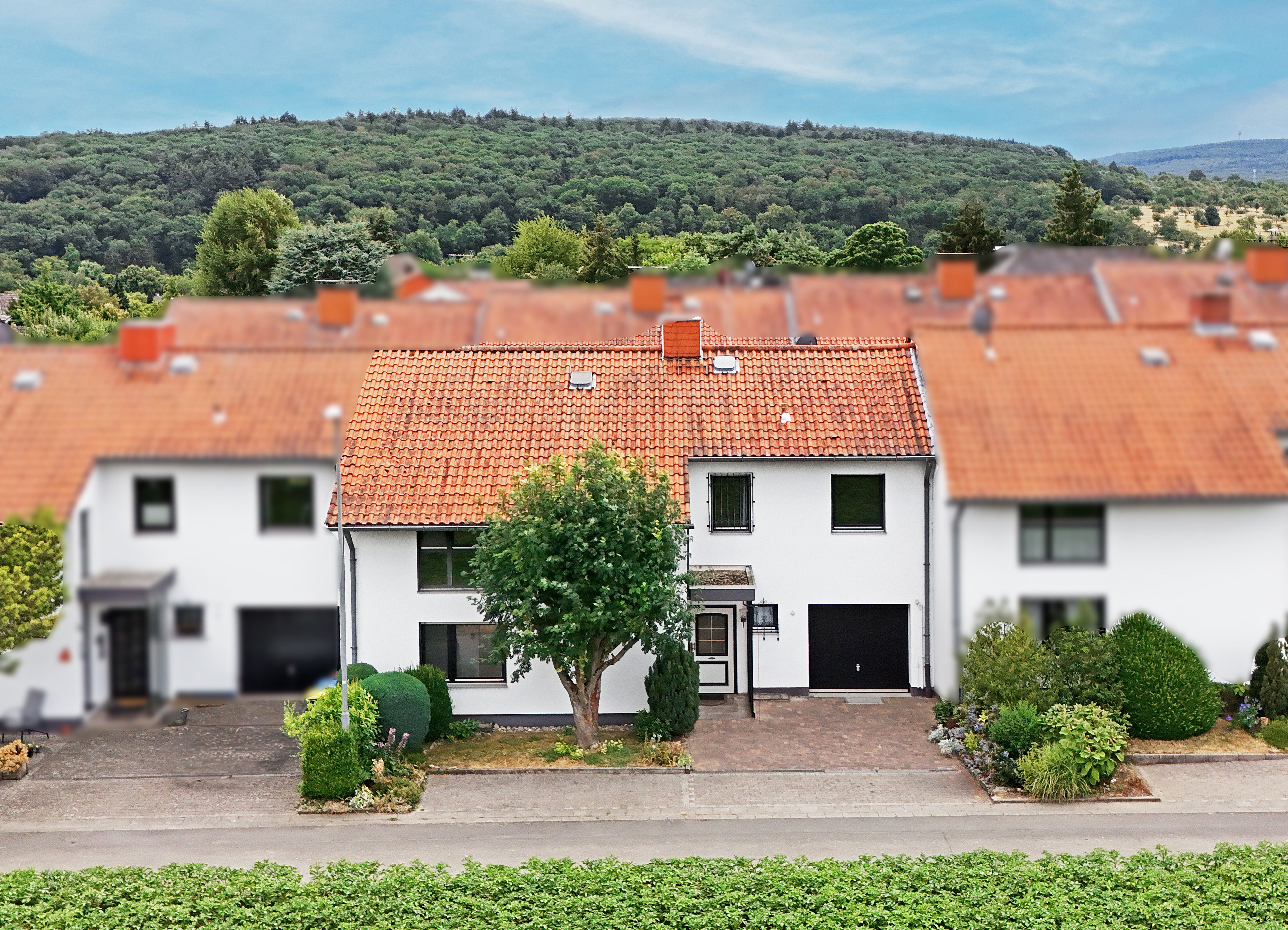 Sanierungsbedürftiges Reihenhaus in ruhiger Feldrandlage