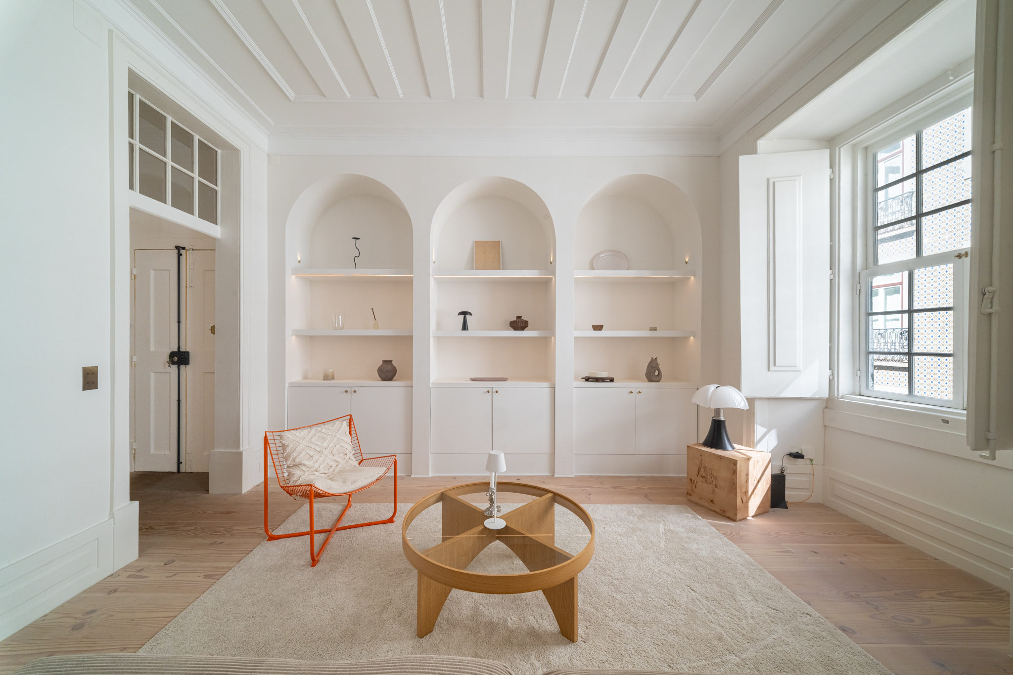 Elegant 2-bedroom Apartment with Magnificent Tagus Views