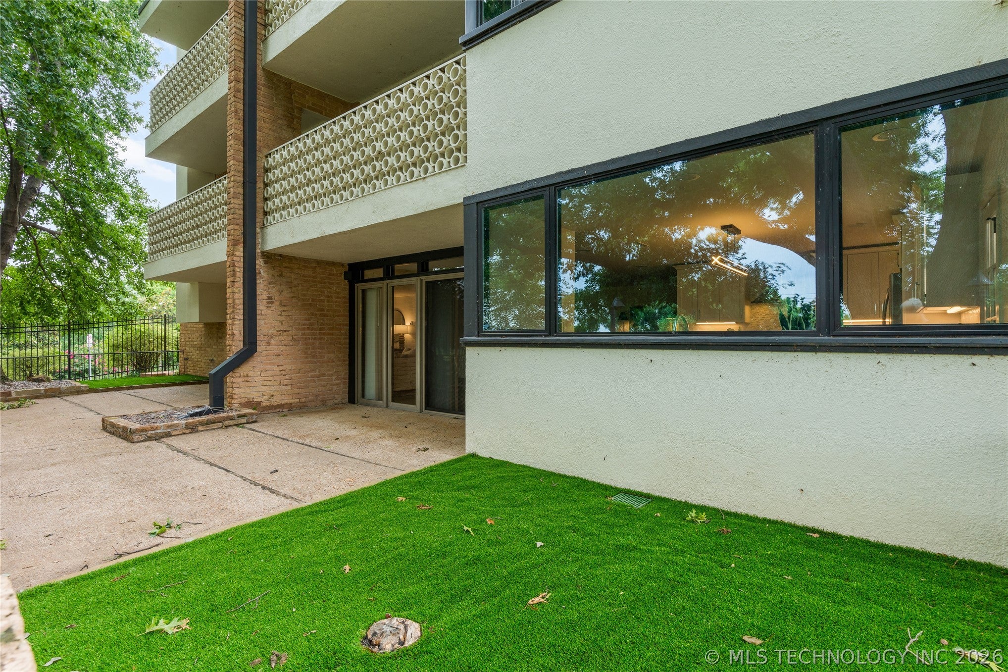 Beautifully Appointed Modern Condo Renovated to the Studs