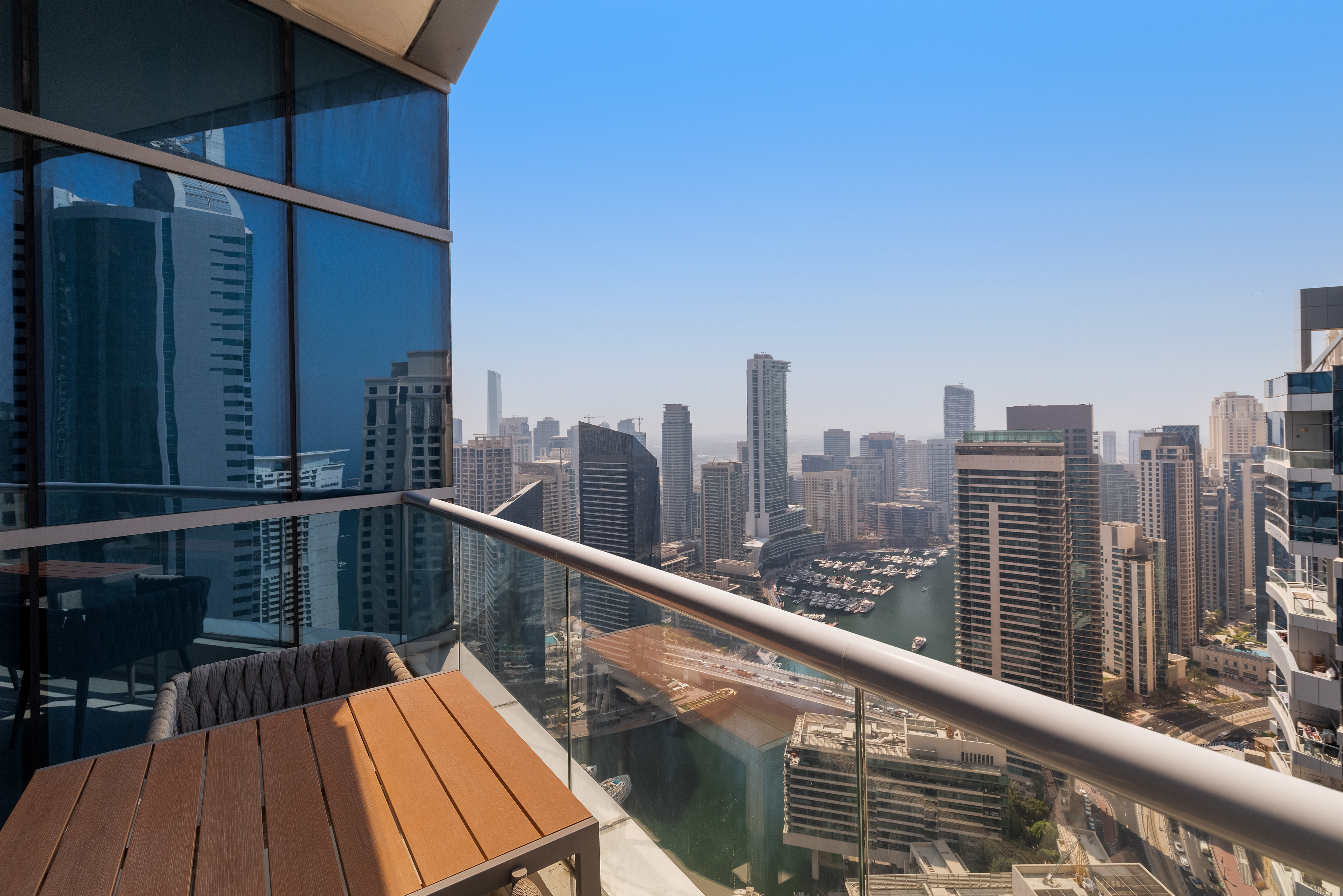 Marina View | Vacant On Transfer | Upgraded