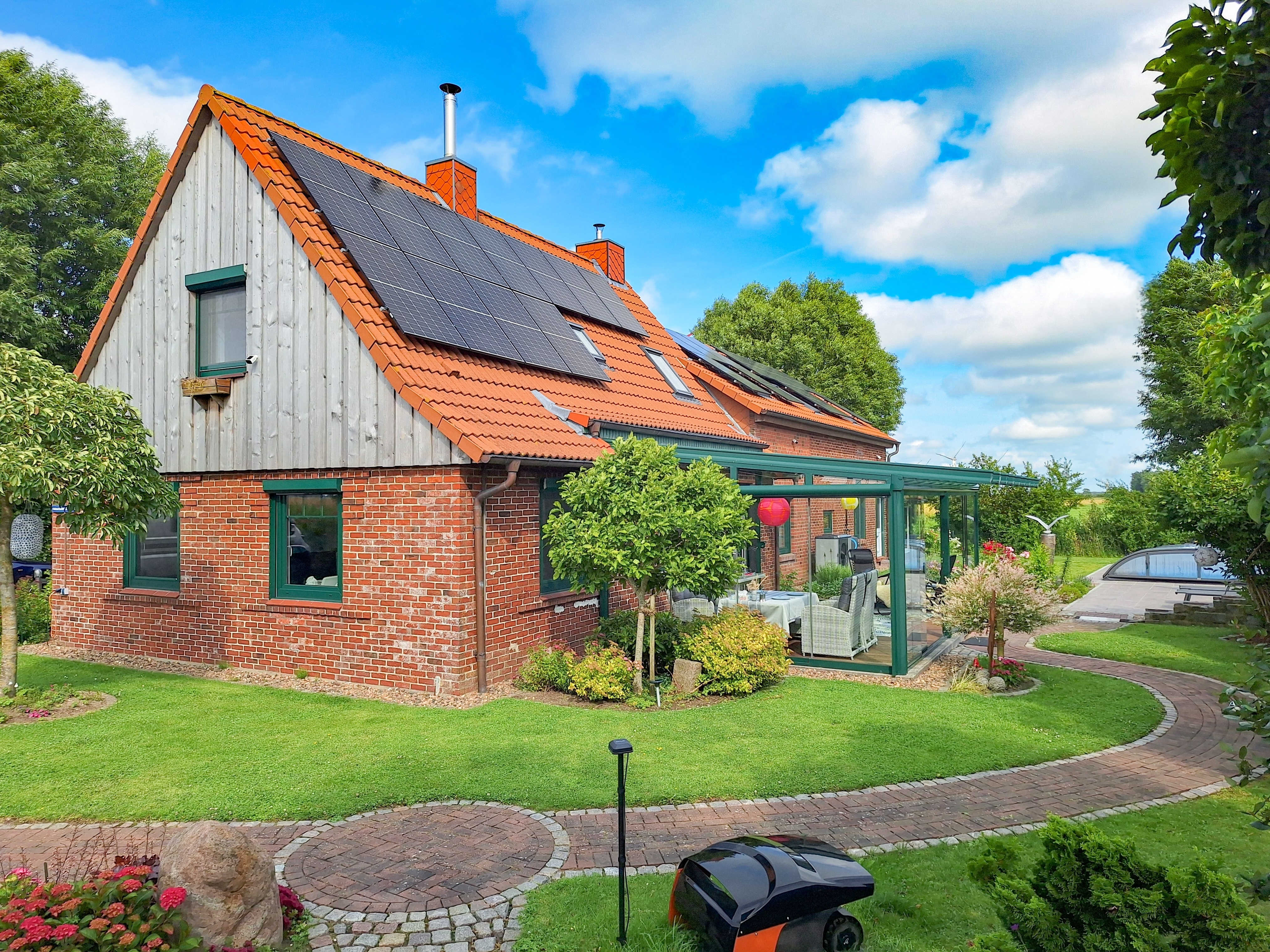 Ihr ländlicher Wohntraum                                           Landhaus mit Pool, Sauna und wunderschönem Garten