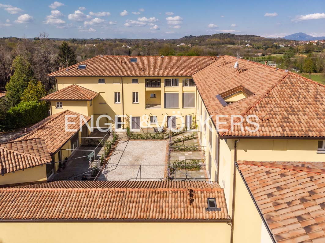 Three-room apartment with garden