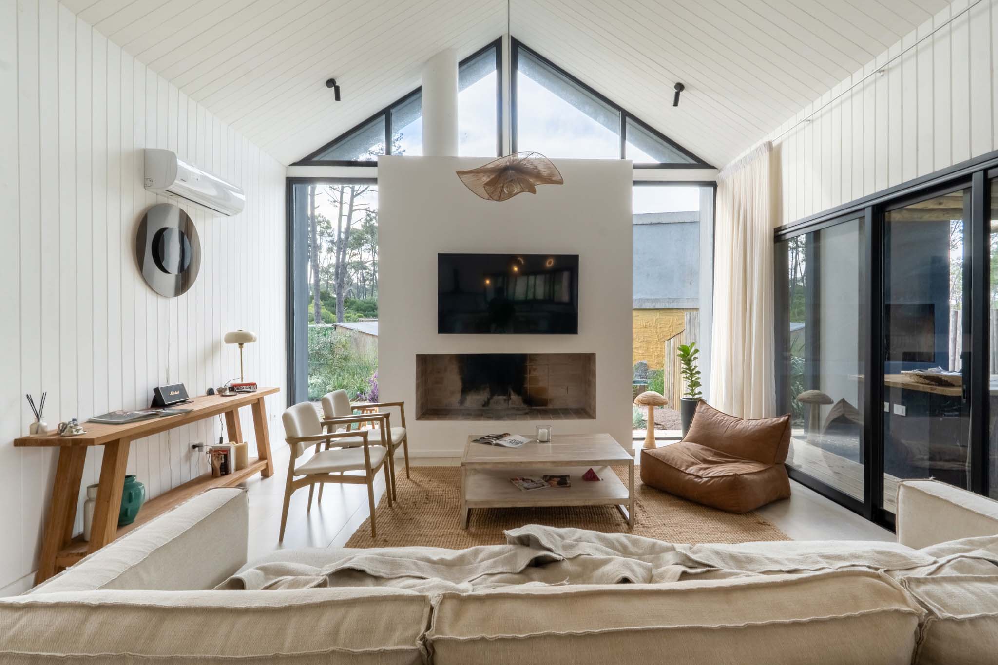 Contemporary designer residence in Reserva Montoya