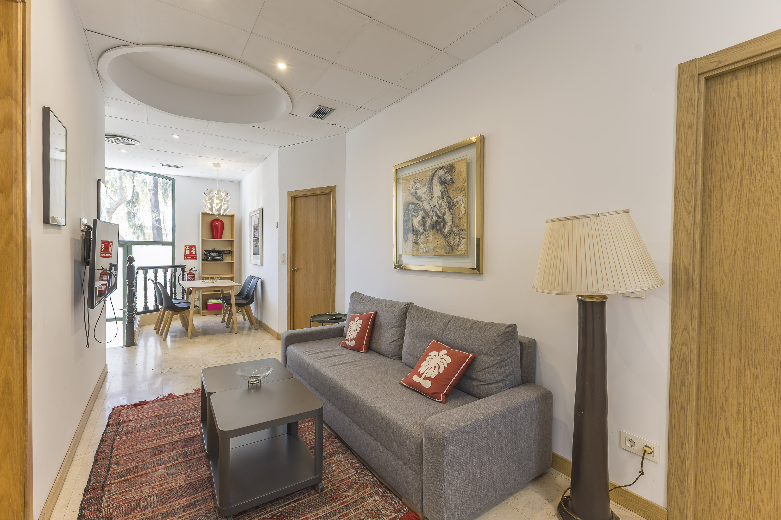 Apartment in Plaza de Oriente, 2 bedrooms and 2 bathrooms, with a patio and unique views of the Royal Palace.