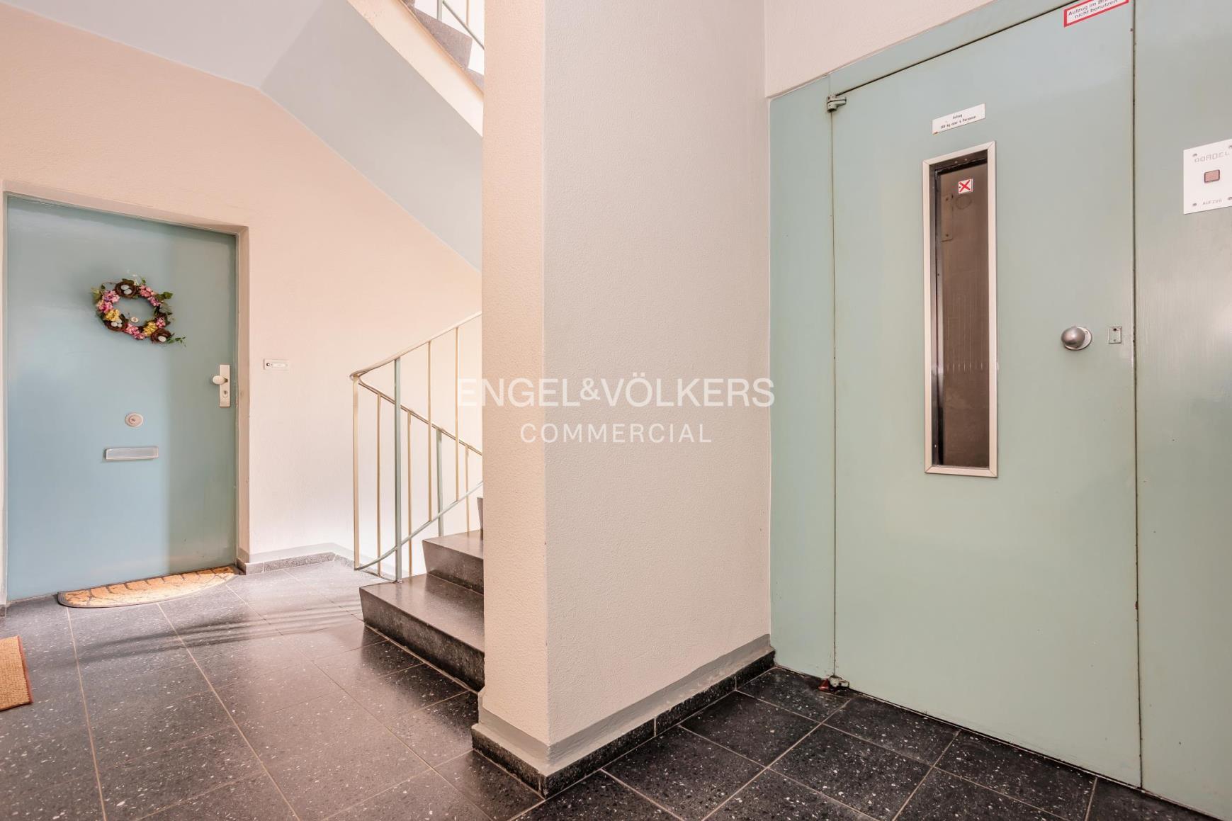 Mehrfamilienhaus im Herzen von Charlottenburg mit Neubaupotential