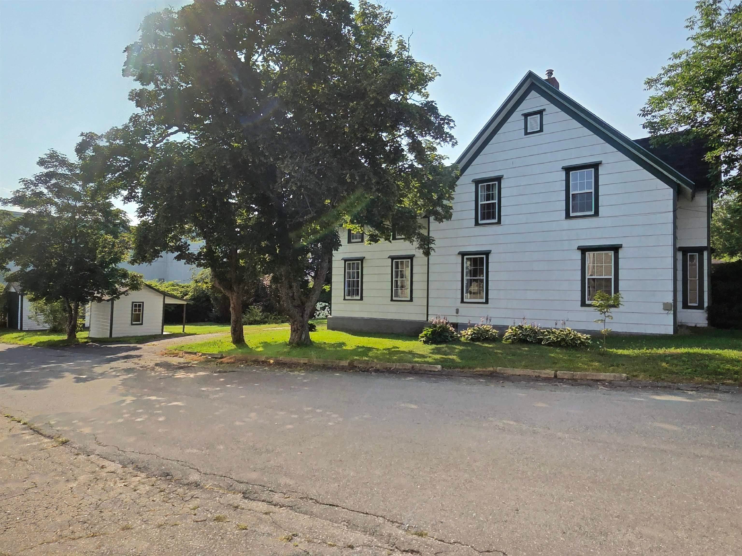 Quality Architecture and Attractive Curb Appeal