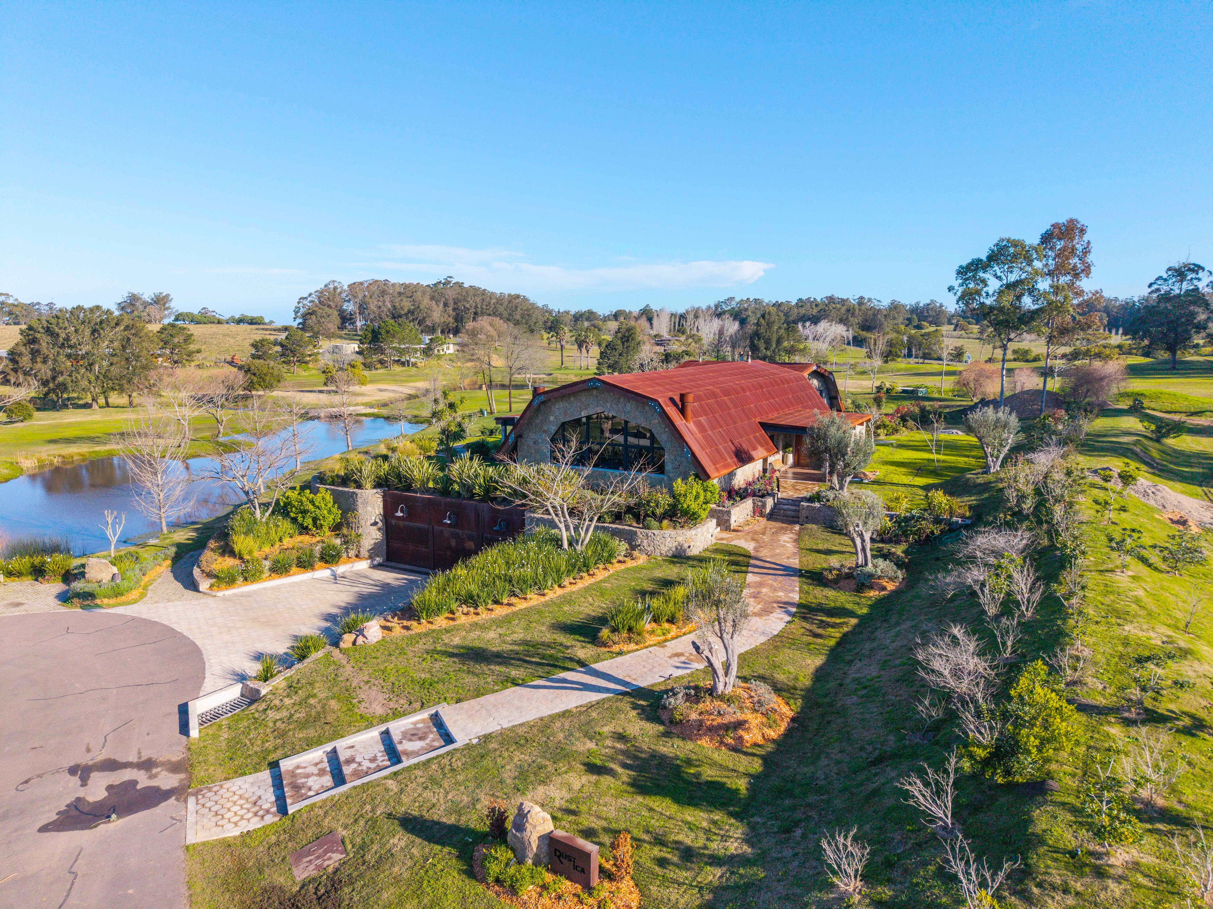 Luxury residence in Pueblo Mio Golf