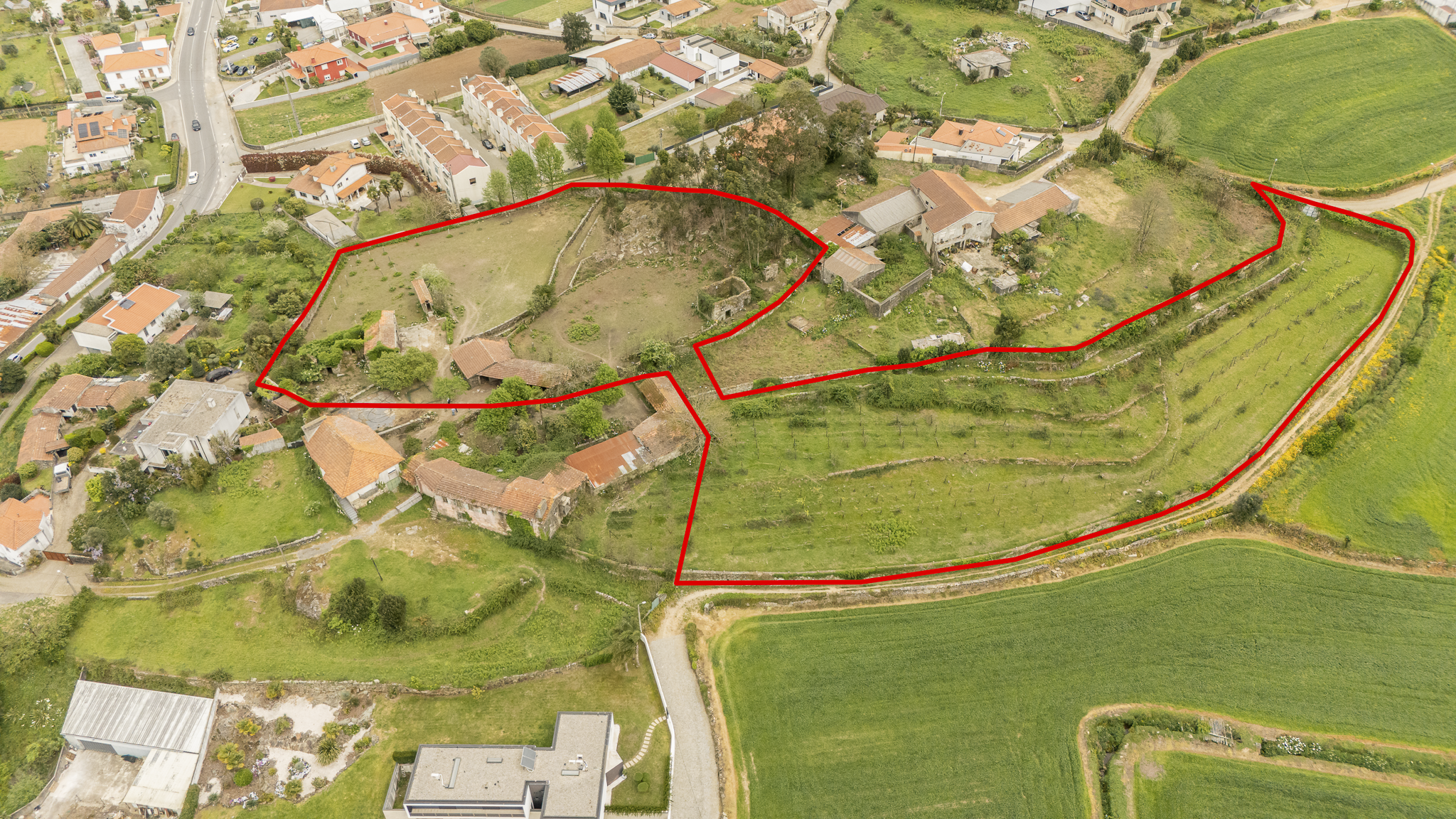 Terreno para Construção Residencial com 10.650 m² em Gondifelos, Vila Nova de Famalicão, Norte de Portugal