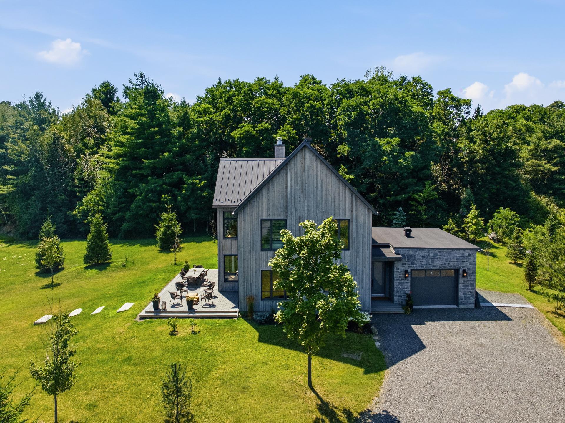 An  ideal living environment for outdoor enthusiasts